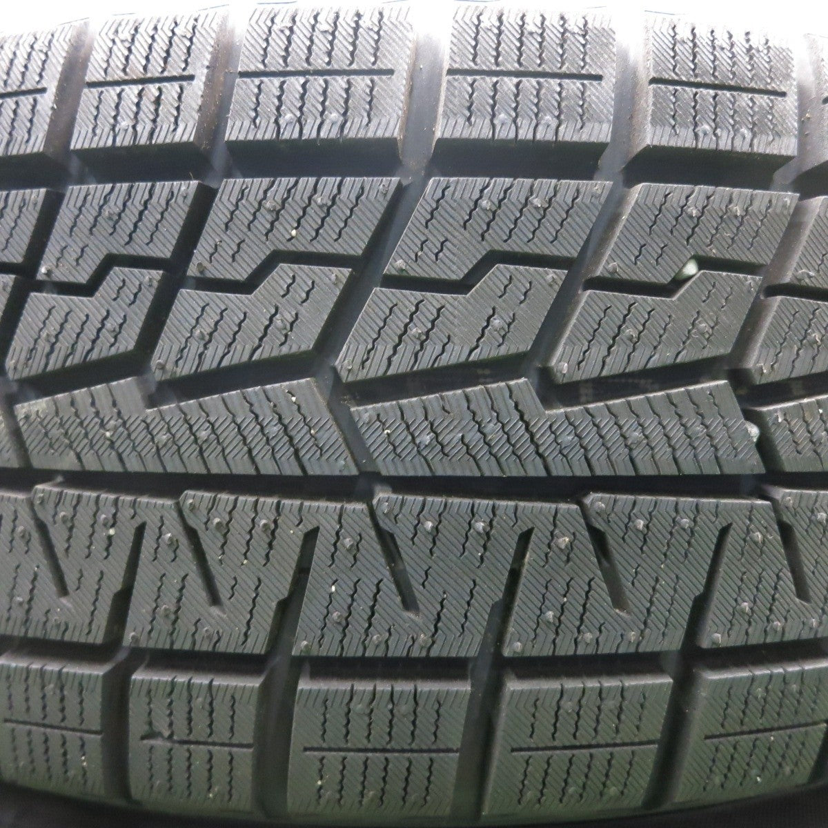 超バリ溝!21年!ほぼ10分★スタッドレス 195/60R15 ヨコハマ アイスガード iG70 60 スチール 15インチ PCD100/4H★4053002HAス