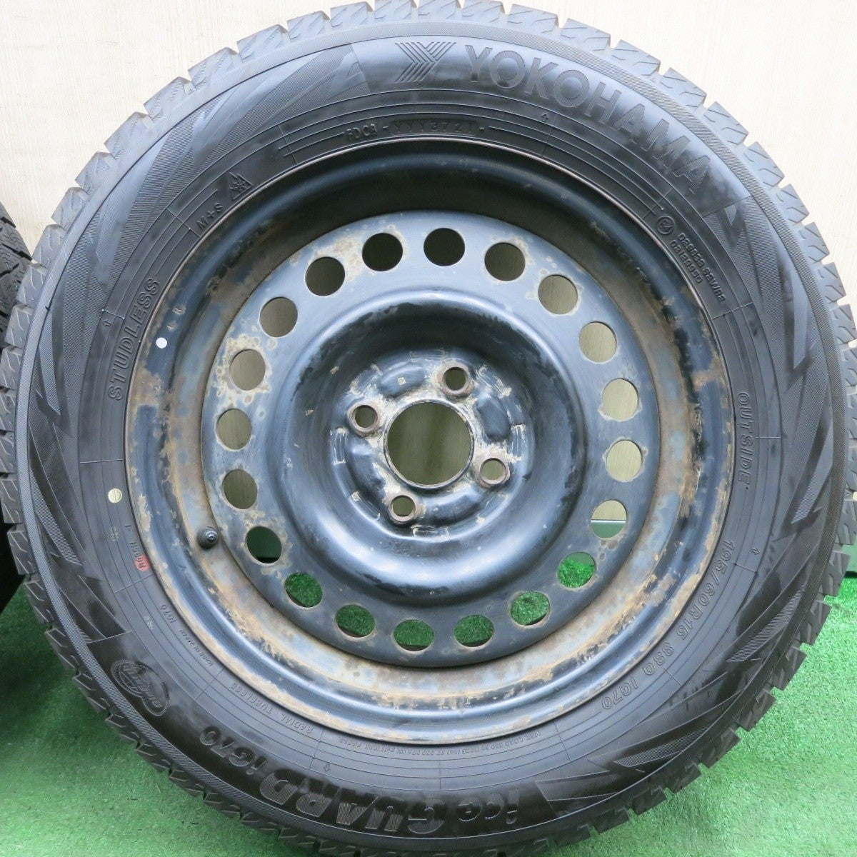 超バリ溝!21年!ほぼ10分★スタッドレス 195/60R15 ヨコハマ アイスガード iG70 60 スチール 15インチ PCD100/4H★4053002HAス