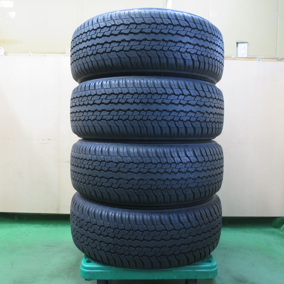 新車外し!23年★265/60R18 ダンロップ PT グラントレック AT23 タイヤ 18インチ ハイラックス ランクル 等★5052712イノタ