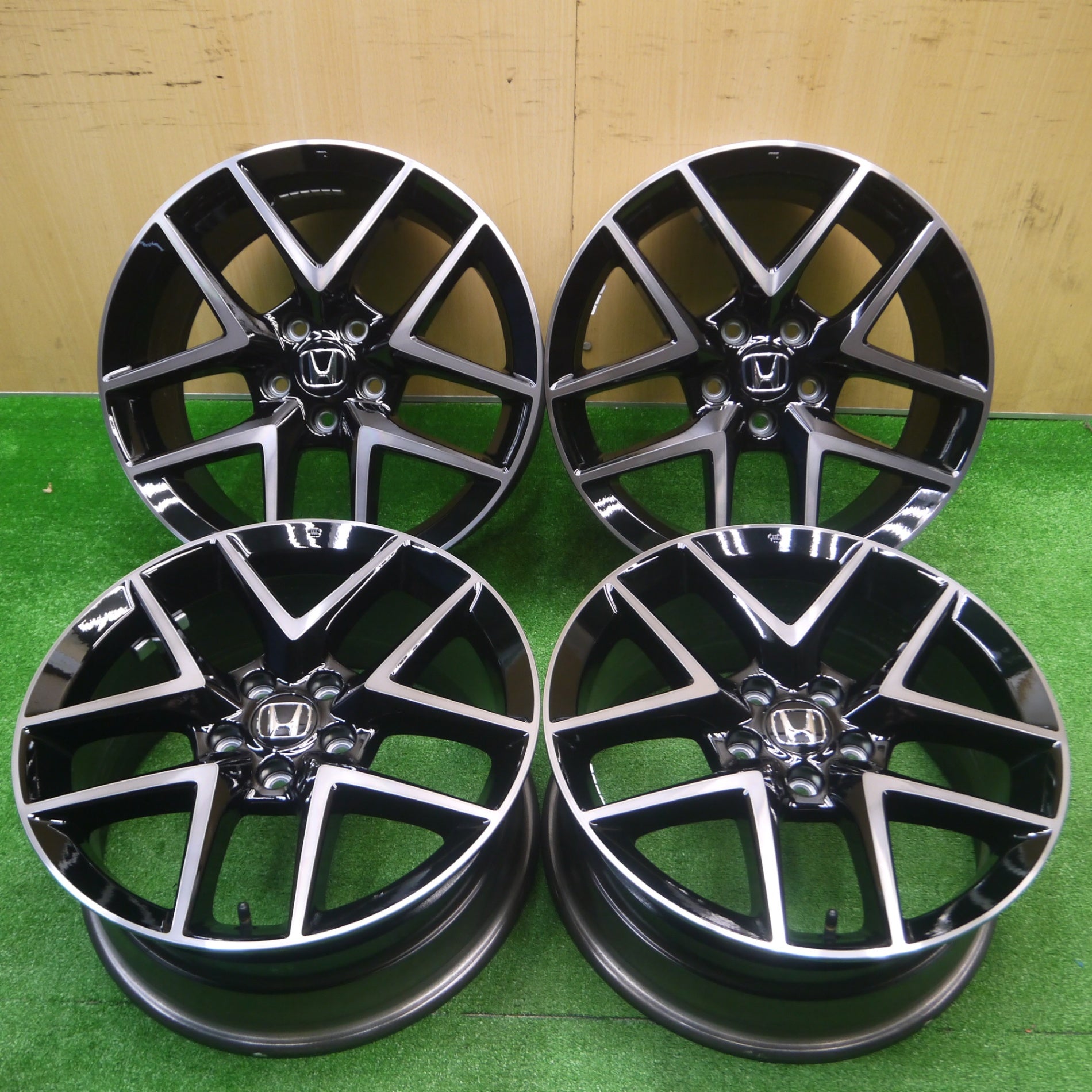 送料無料* 新車外し☆ホンダ シビック FL4 FL1 純正 ホイール 18インチ 18×8J PCD114.3/5H☆4090301Hホ |  名古屋/岐阜の中古カー用品・工具の買取/販売ならガレージゲット