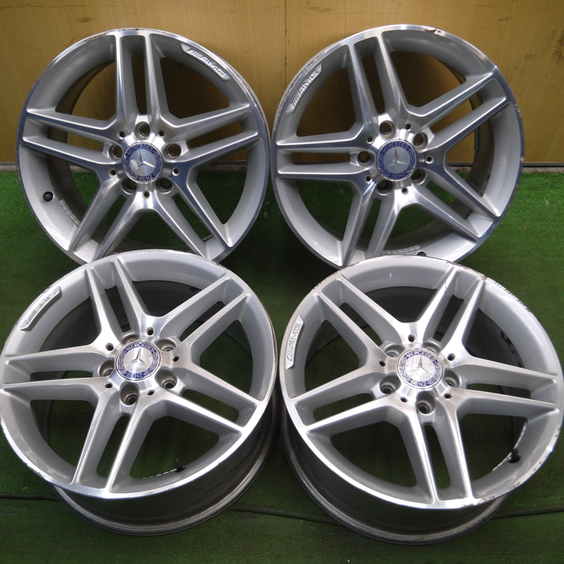 *送料無料* 4本価格★ベンツ Cクラス W204 純正 AMG ホイール 17インチ 17×7.5J 17×8.5J  PCD112/5H★4041011Hホ