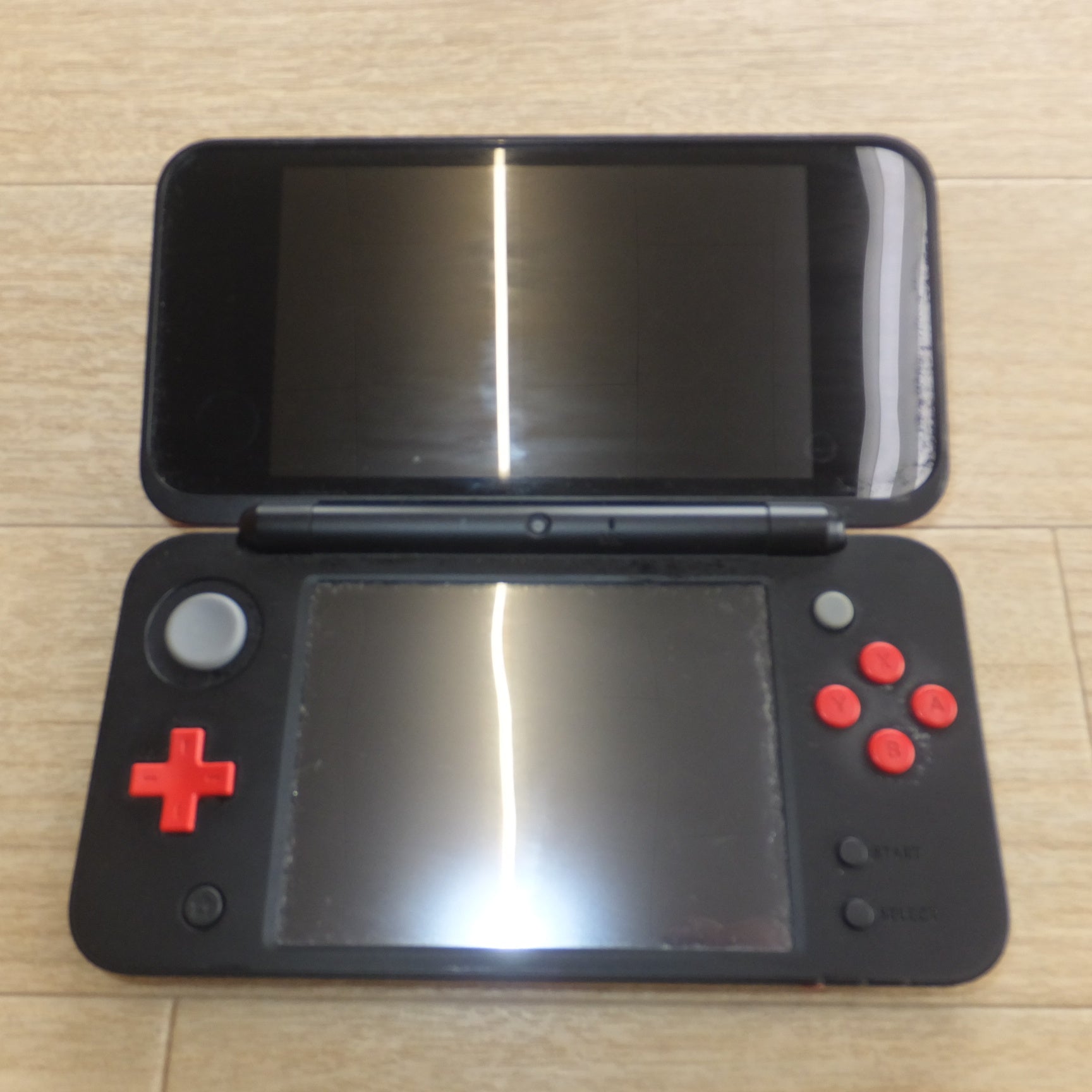 送料無料] ジャンク☆任天堂 NINTENDO newニンテンドー2DS LL マリオ