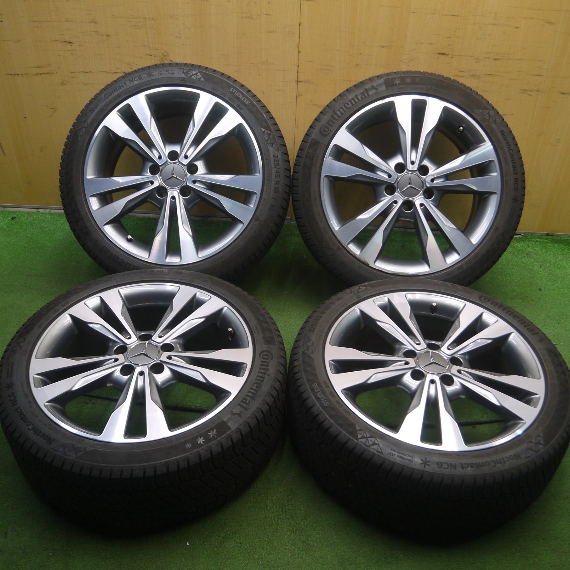 送料無料* バリ溝！キレイ！8.5分☆ベンツ Cクラス W205 純正 225/45R18 スタッドレス コンチネンタル ノースコンタクト |  名古屋/岐阜の中古カー用品・工具の買取/販売ならガレージゲット