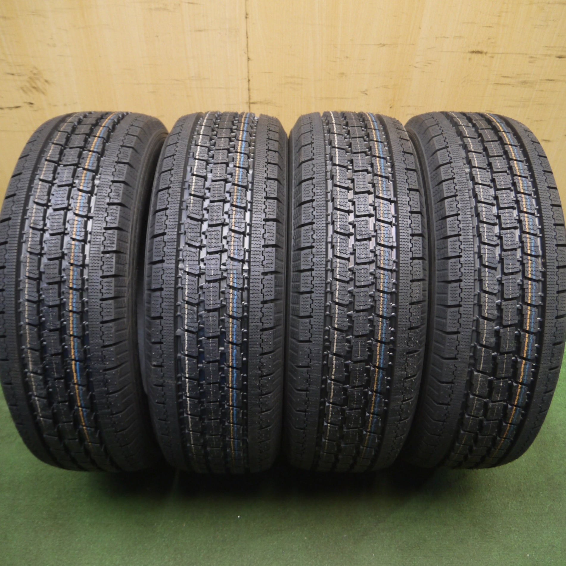 送料無料* 未使用☆スタッドレス 195/65R15 トーヨー オブザーブ 934 タイヤ 15インチ ノア ヴォクシー プリウス 等☆4 |  名古屋/岐阜の中古カー用品・工具の買取/販売ならガレージゲット