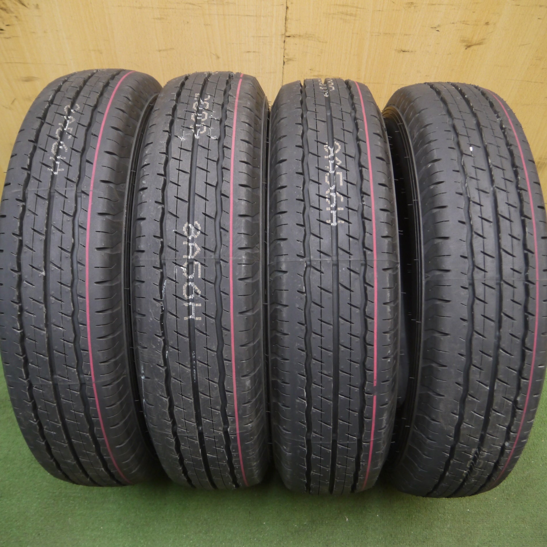 ダンロップ SP175L 155/80R14 88/86N LT 日本製 1本のみ／2016年製8.5分山オンロードタイヤ／  特筆すべき損傷なし(中古品)｜売買されたオークション情報、yahooの商品情報をアーカイブ公開 - オー 自動車、オートバイ