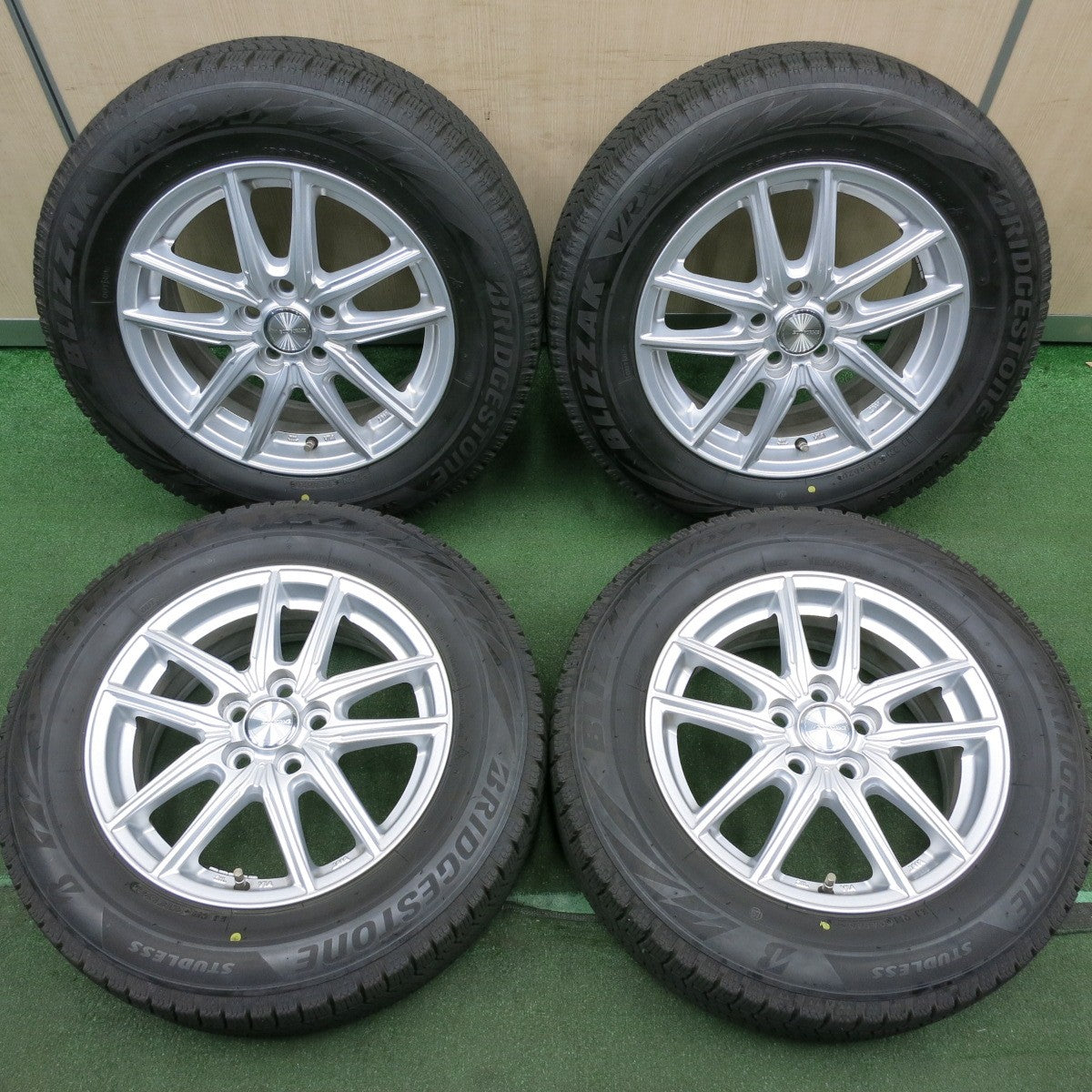 送料無料* 4本価格！20年☆スタッドレス 195/65R15 ブリヂストン ブリザック VRX2 ECO FORME エコフォルム 15 |  名古屋/岐阜の中古カー用品・工具の買取/販売ならガレージゲット