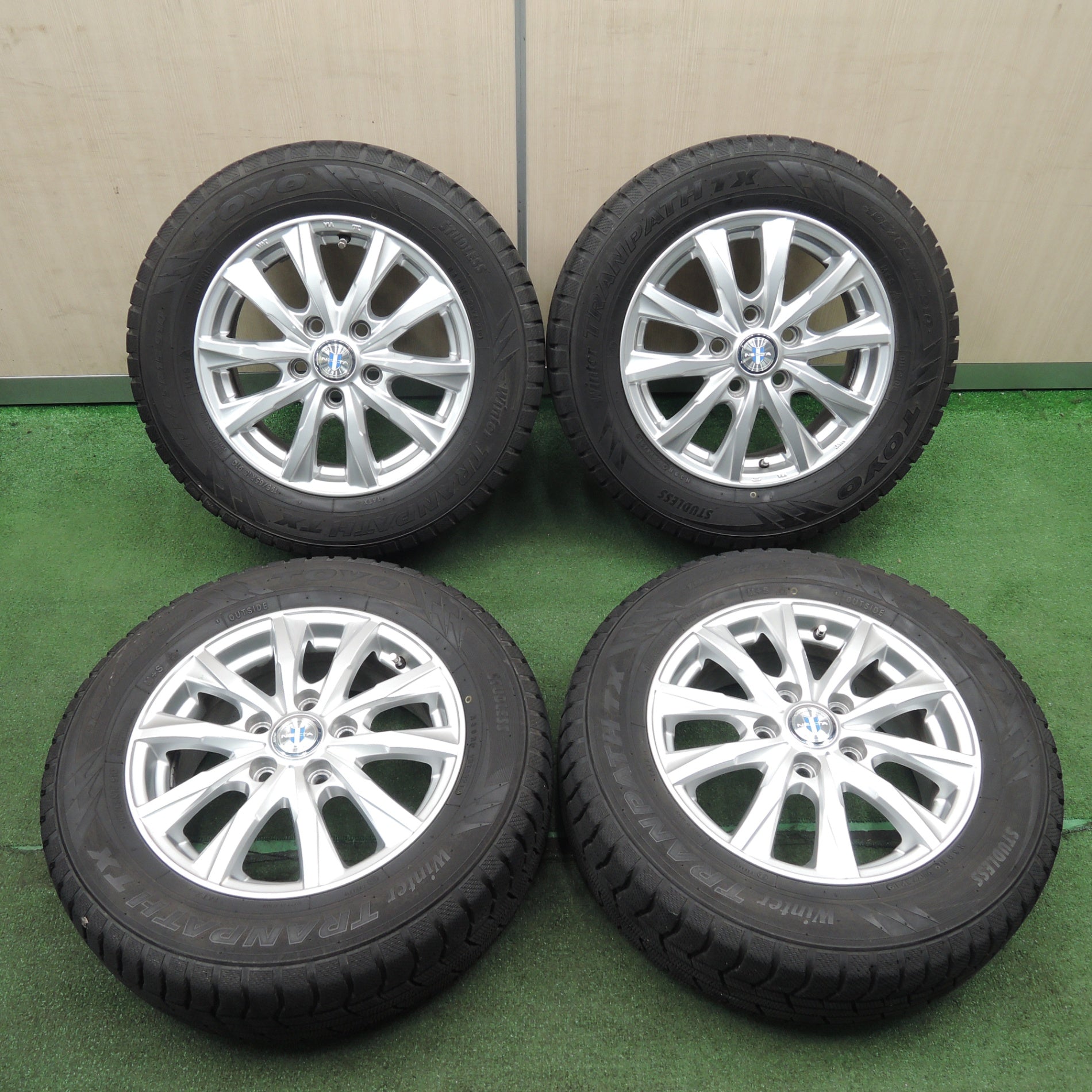 *送料無料* バリ溝！21年！キレイ！9.5分★スタッドレス 195/65R15 トーヨー ウインター トランパス TX NEXTA ネクスタ  15インチ PCD114.3/5H★4031301TNス