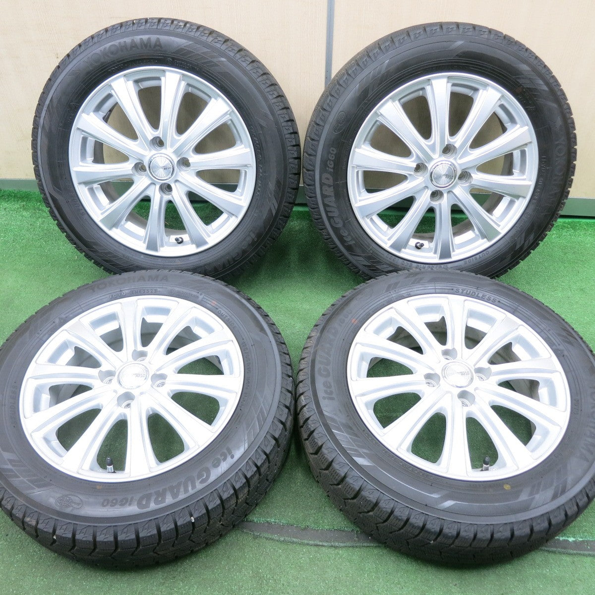 *送料無料* バリ溝！23年！キレイ！ほぼ10分★スタッドレス 175/65R15 ヨコハマ アイスガード iG60 SIBILLA NEX