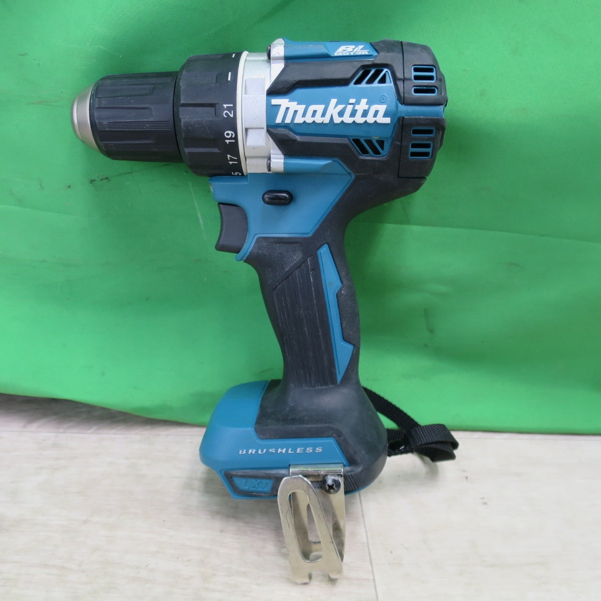 [送料無料] ☆makita マキタ 充電式 ドライバドリル DF484D 本体のみ DIY 電動 工具 大工 道具☆