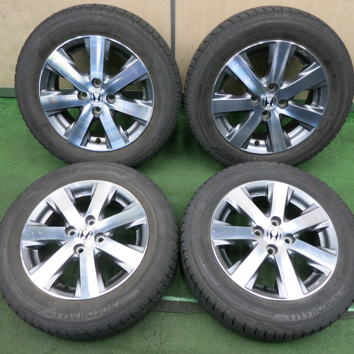 *送料無料* バリ溝！8.5分★ホンダ フリード 純正 185/65R15 スタッドレス ヨコハマ アイスガード iG50 プラス 15インチ  PCD100/4H★4051801NJス