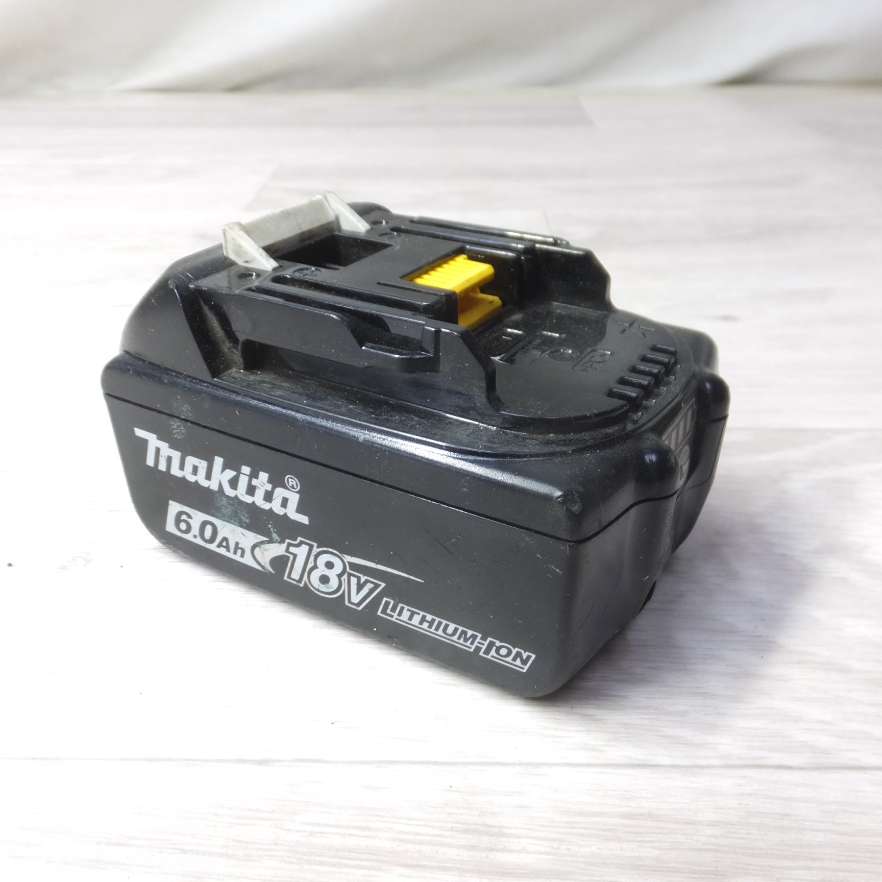 送料無料] ◇makita マキタ Li-on リチウムイオンバッテリー BL1860B DC18V 6.0Ah 108Wh 雪マーク 電 |  名古屋/岐阜の中古カー用品・工具の買取/販売ならガレージゲット