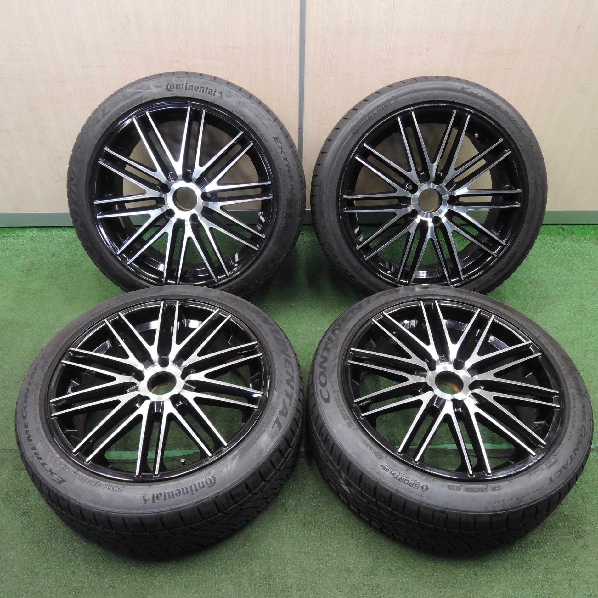 送料無料* バリ溝！21年！8.5分☆BMW 等 225/45R19 コンチネンタル ...