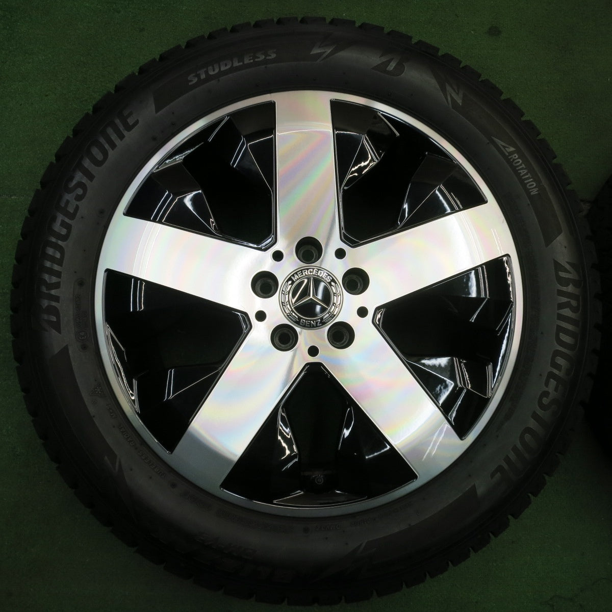 バリ溝!23年!キレイ!9.5分以上★ベンツ GLBクラス X247 純正 235/55R18 スタッドレス ブリヂストン ブリザック DM-V3 18インチ PCD112/5H★5050901NJス