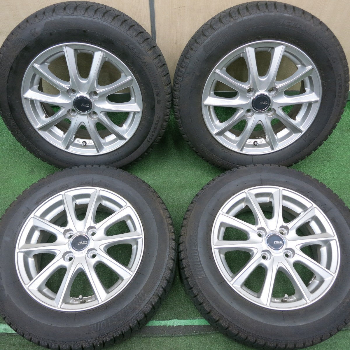 *送料無料* バリ溝！22年！綺麗！9.5分★スタッドレス 175/65R14 ブリヂストン アイスパートナー2 PREO プレオ 14インチ  PCD100/4H★4042103NJス