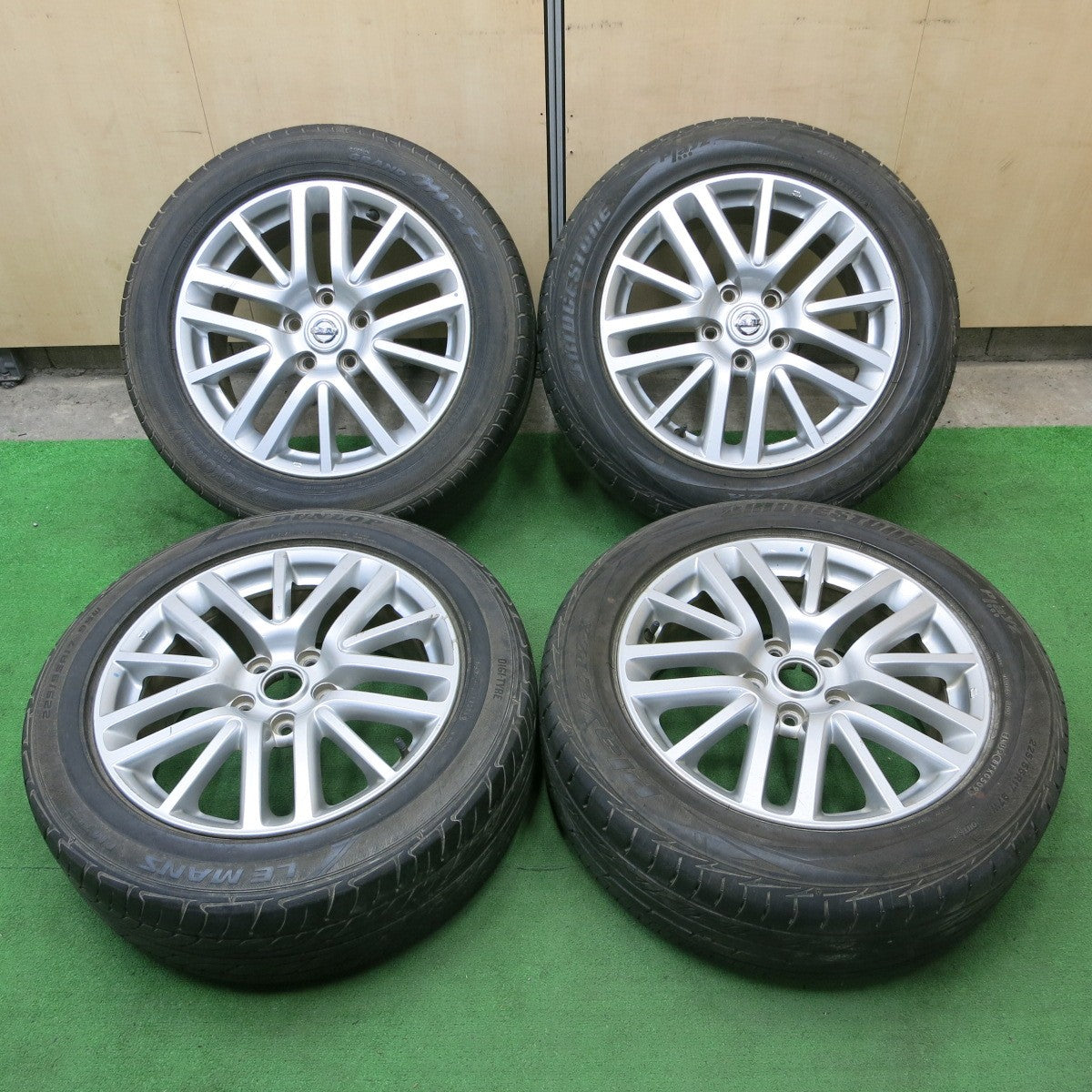 *送料無料* バリ溝！9.5分★日産 Y50 フーガ 純正 225/55R17 ヨコハマ ブリヂストン ダンロップ  PCD114.3/5H★4062802ナノ