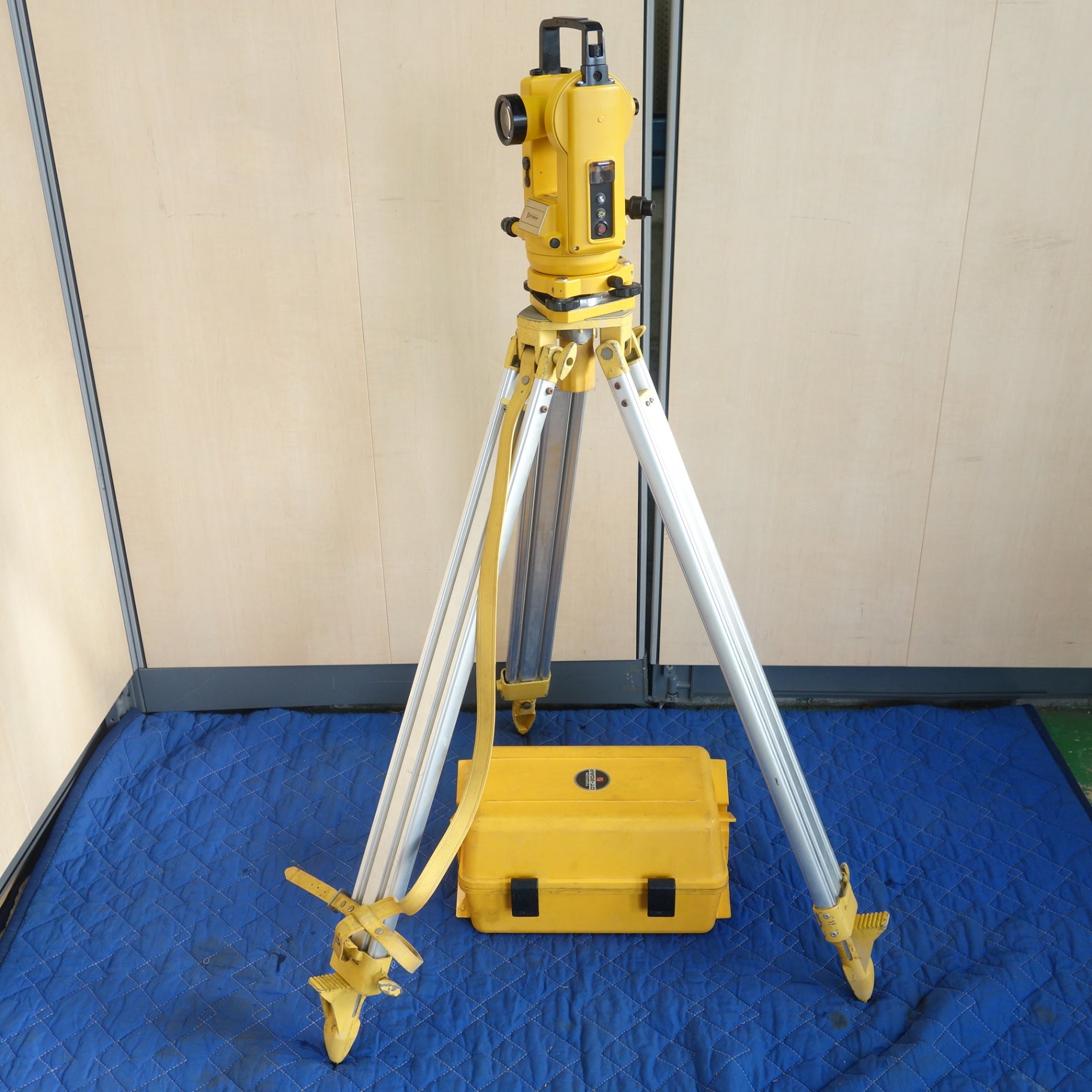 TOPCON トプコン 素早 デジタルセオドライト DT-20S