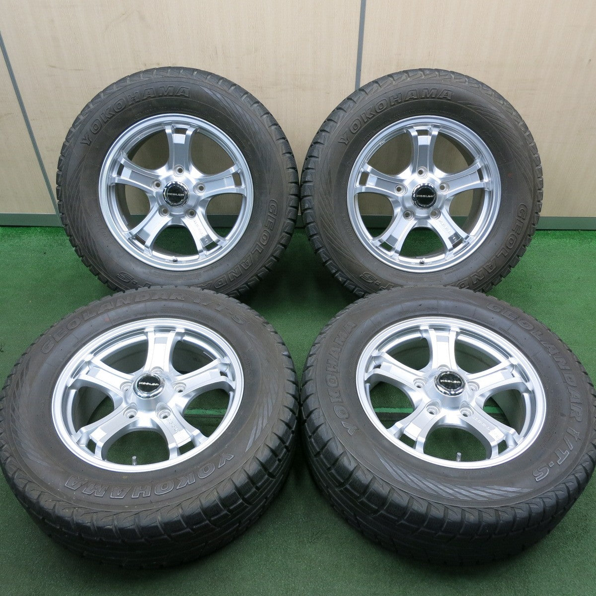 送料無料* バリ溝！キレイ！9分☆KEEELER ランクル 等 285/60R18 ...