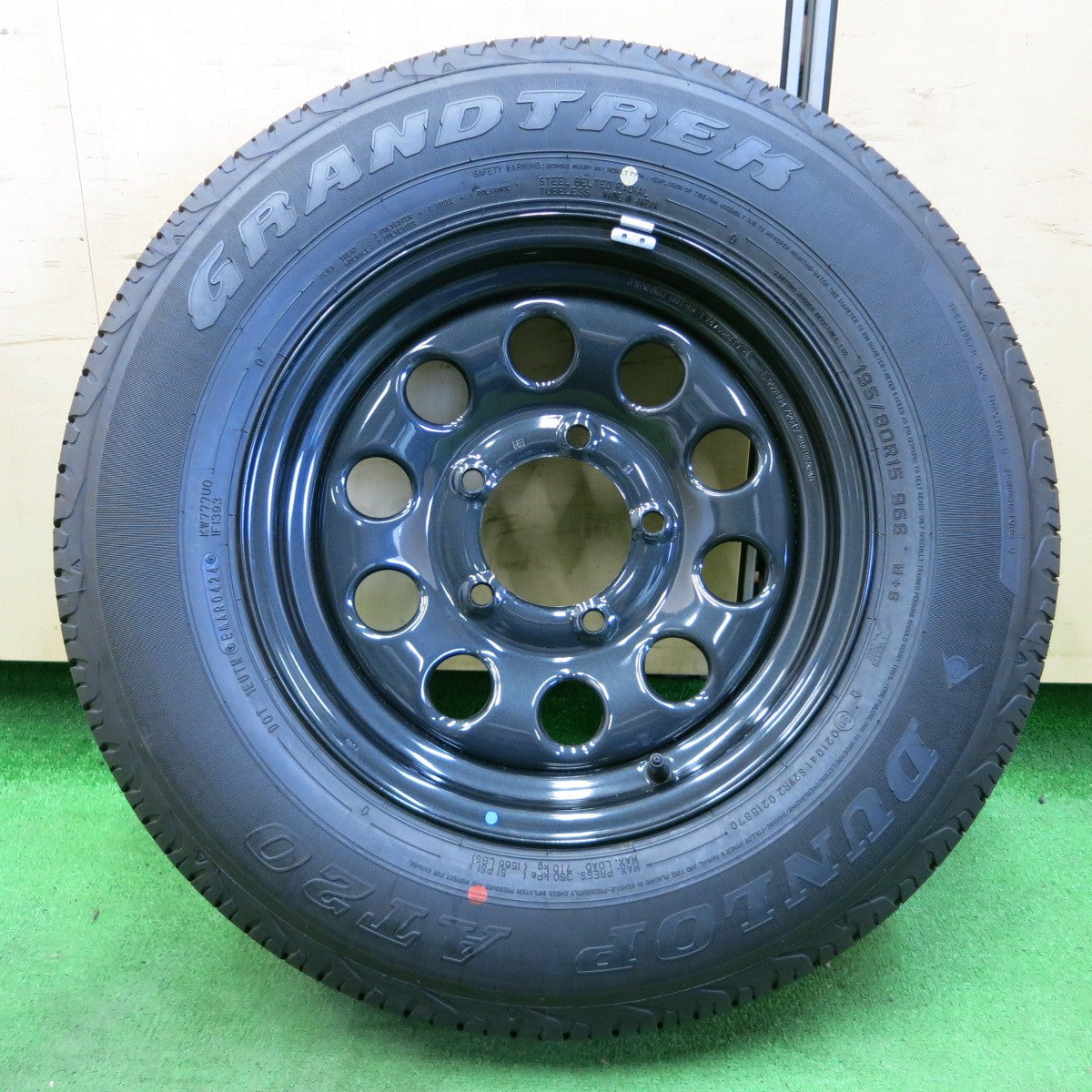 *送料無料* 新車外し！24年★スズキ JB74 ジムニーシエラ 純正 195/80R15 ダンロップ AT20 グラントレック 15インチ  PCD139.7/5H★4061405ナノ