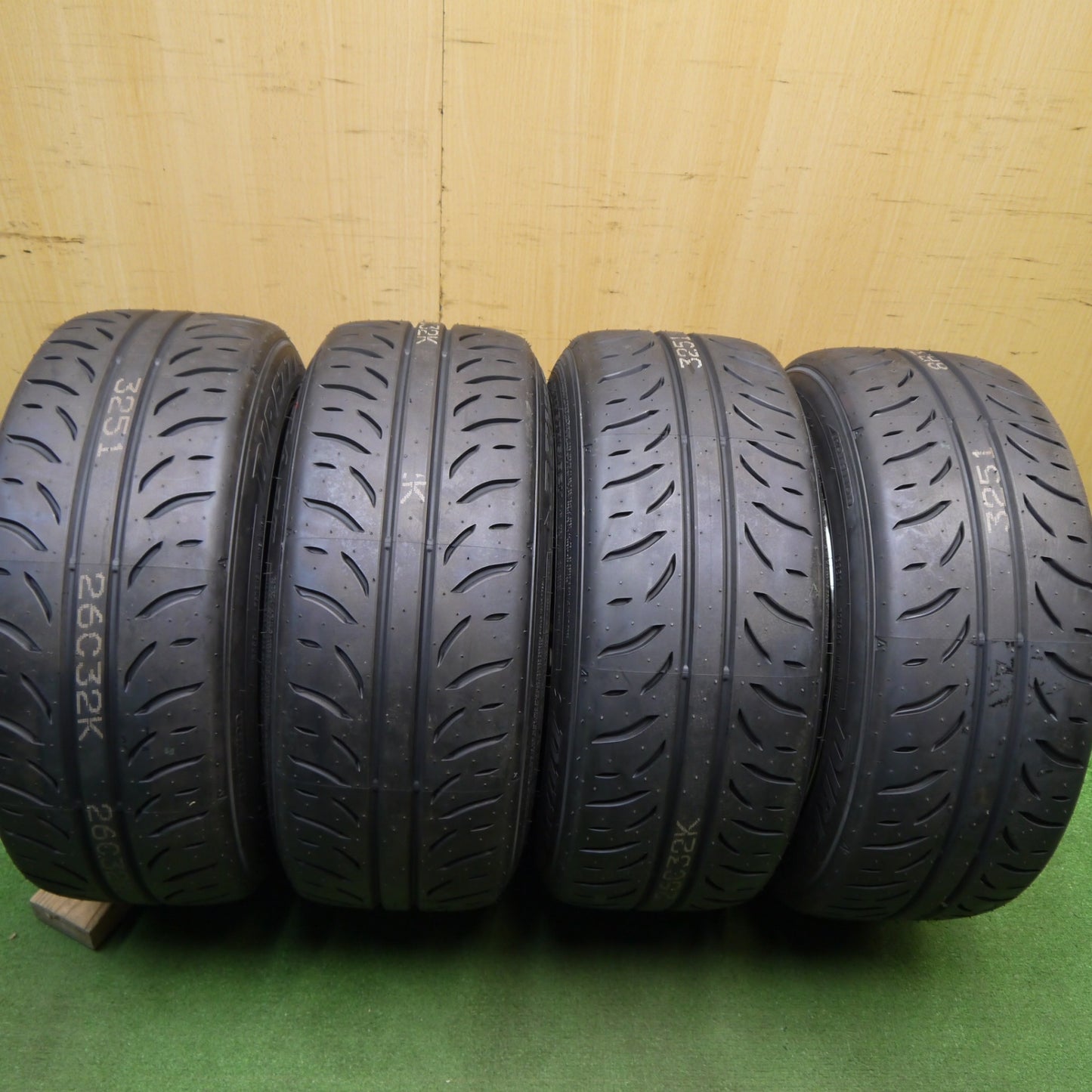 タイヤのみ未使用!24年★ADVAN Racing RGD2-15-1 195/50R15 ダンロップ DIREZZA Z3 アドバン レーシング 15インチ PCD100/4H★5041503Hノ