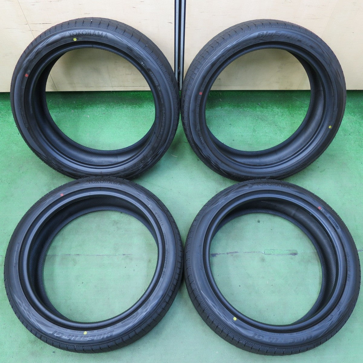 新車外し!25年★195/50R19 ヨコハマ BluEarth-GT AE51 AE51J タイヤ 19インチ 60系 プリウス 等★5051003イノタ