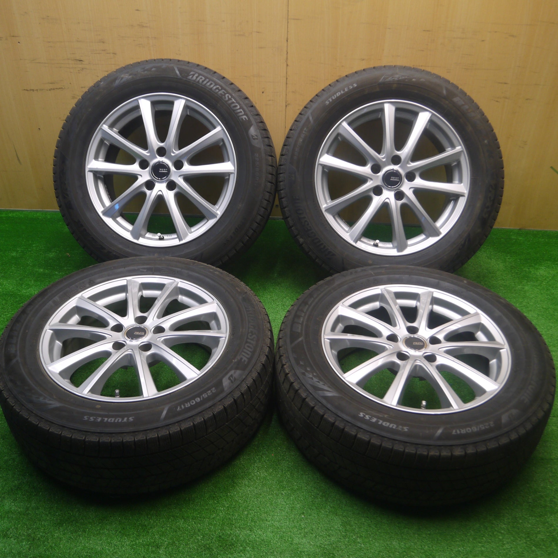 送料無料* バリ溝！22年！キレイ！8.5分☆スタッドレス 225/60R17 ブリヂストン ブリザック VRX3 PREO プレオ 17 |  名古屋/岐阜の中古カー用品・工具の買取/販売ならガレージゲット