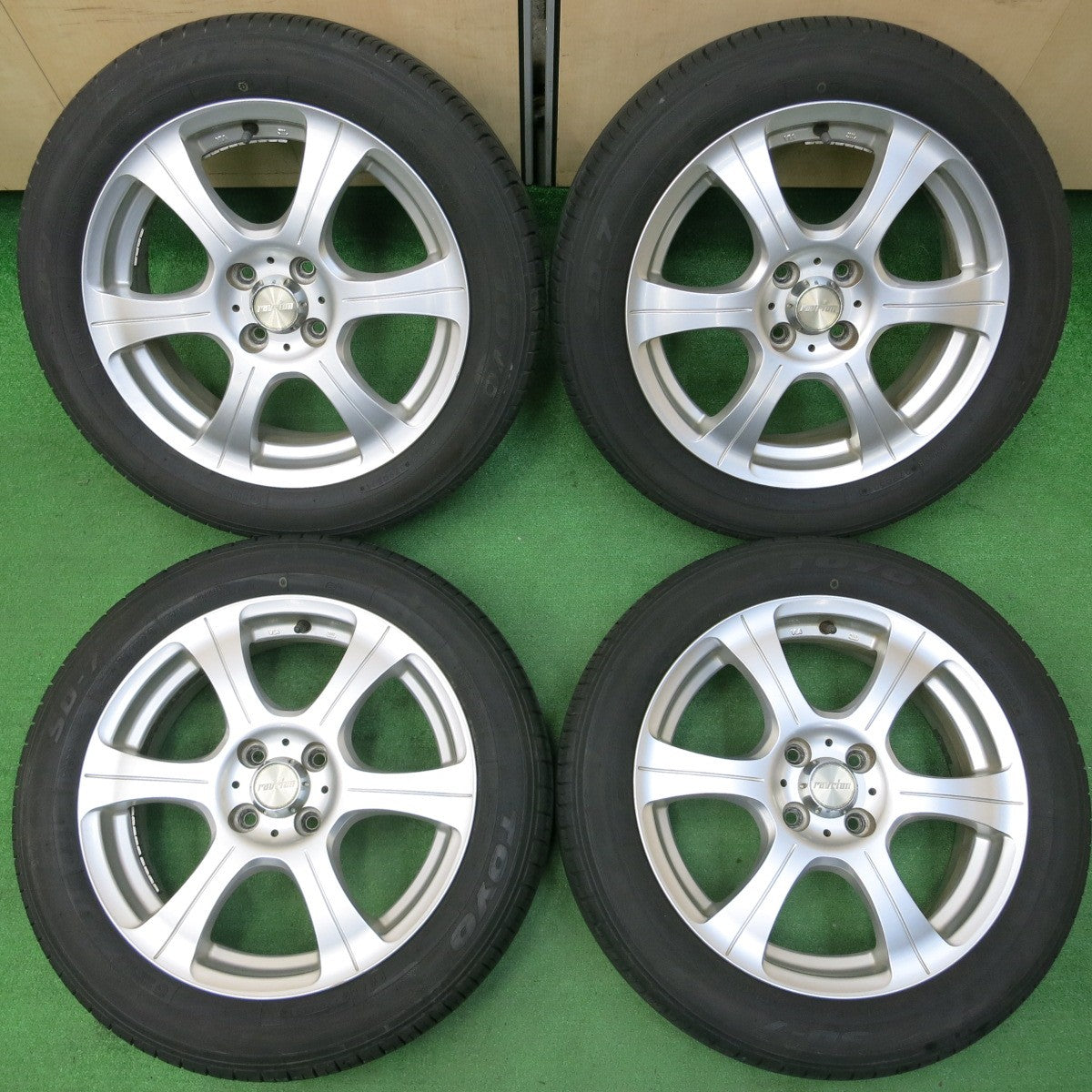 送料無料* バリ溝！21年！キレイ！9分☆175/60R16 トーヨー SD-7 ravrion ラブリオン 16インチ PCD100/4 |  名古屋/岐阜の中古カー用品・工具の買取/販売ならガレージゲット