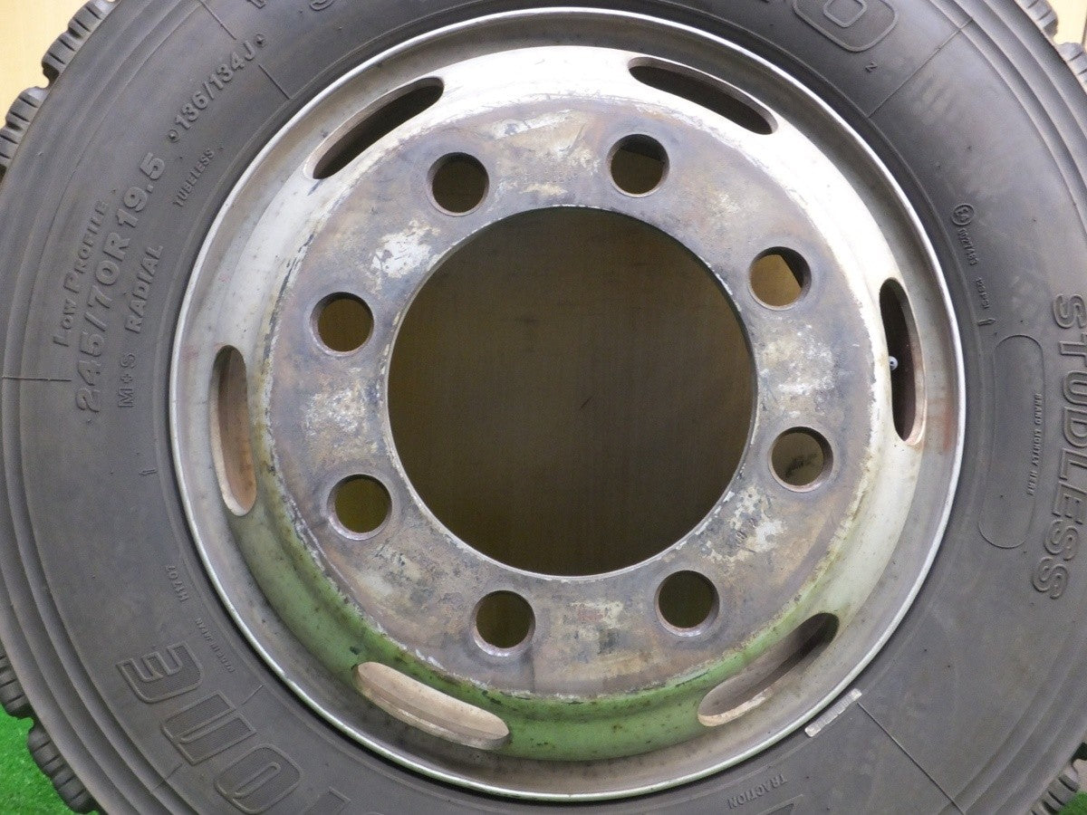 バリ溝!9分★トラック タイヤ 245/70R19.5 136/134J スタッドレス ブリヂストン W910 鉄 ホイール 147-12ESP★1121705ヤス