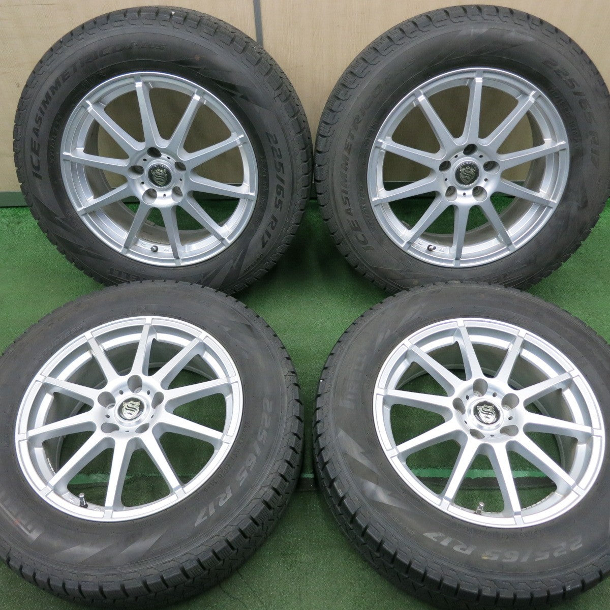 *送料無料* バリ溝！キレイ！8.5分★スタッドレス 225/65R17 ピレリ アイスアシンメトリコ プラス 社外 アルミ 17インチ  PCD114.3/5H★4051808NJス