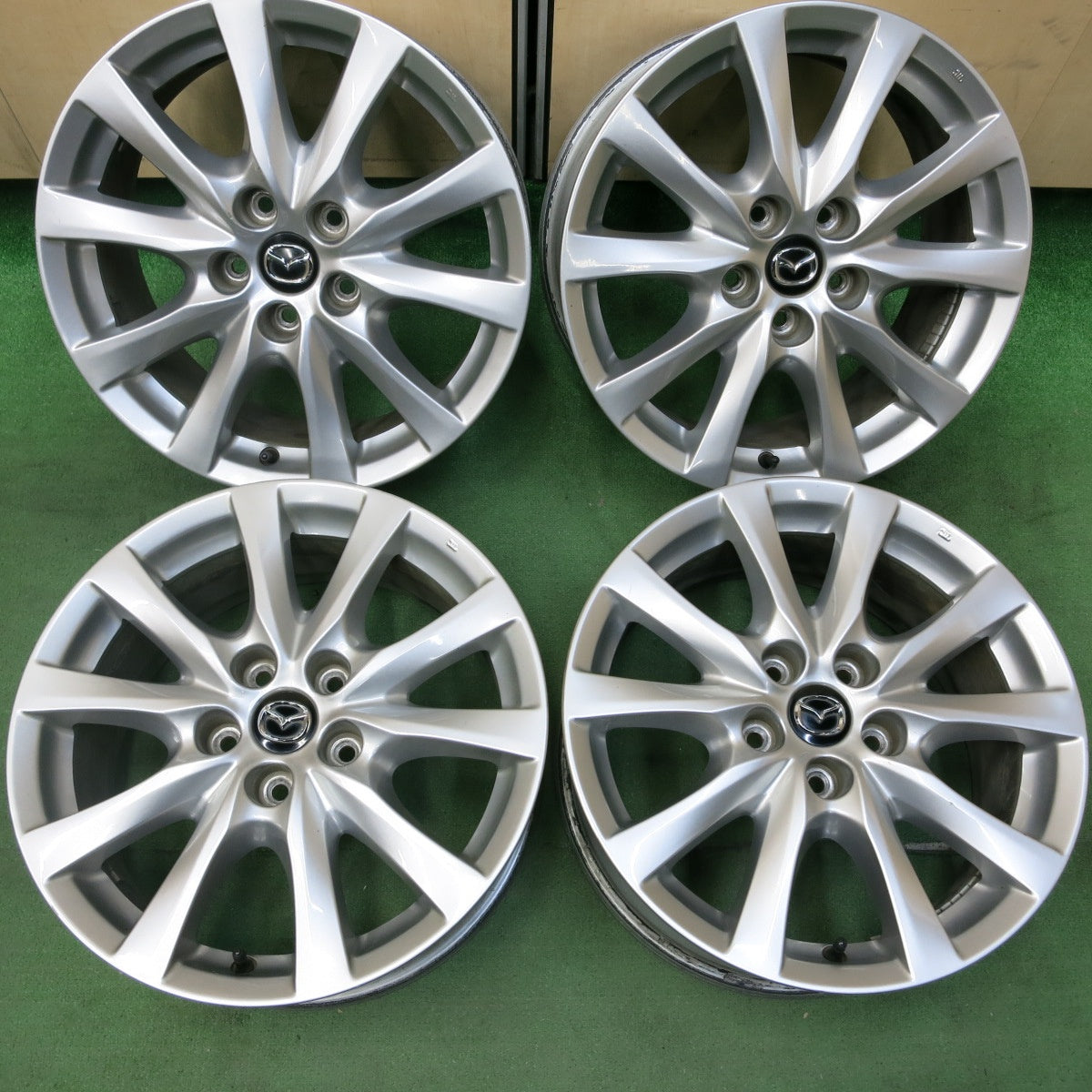 [送料無料] キレイ★マツダ アテンザ 純正 ホイール 17インチ 17×7.5J PCD114.3/5H★4102310SYホ