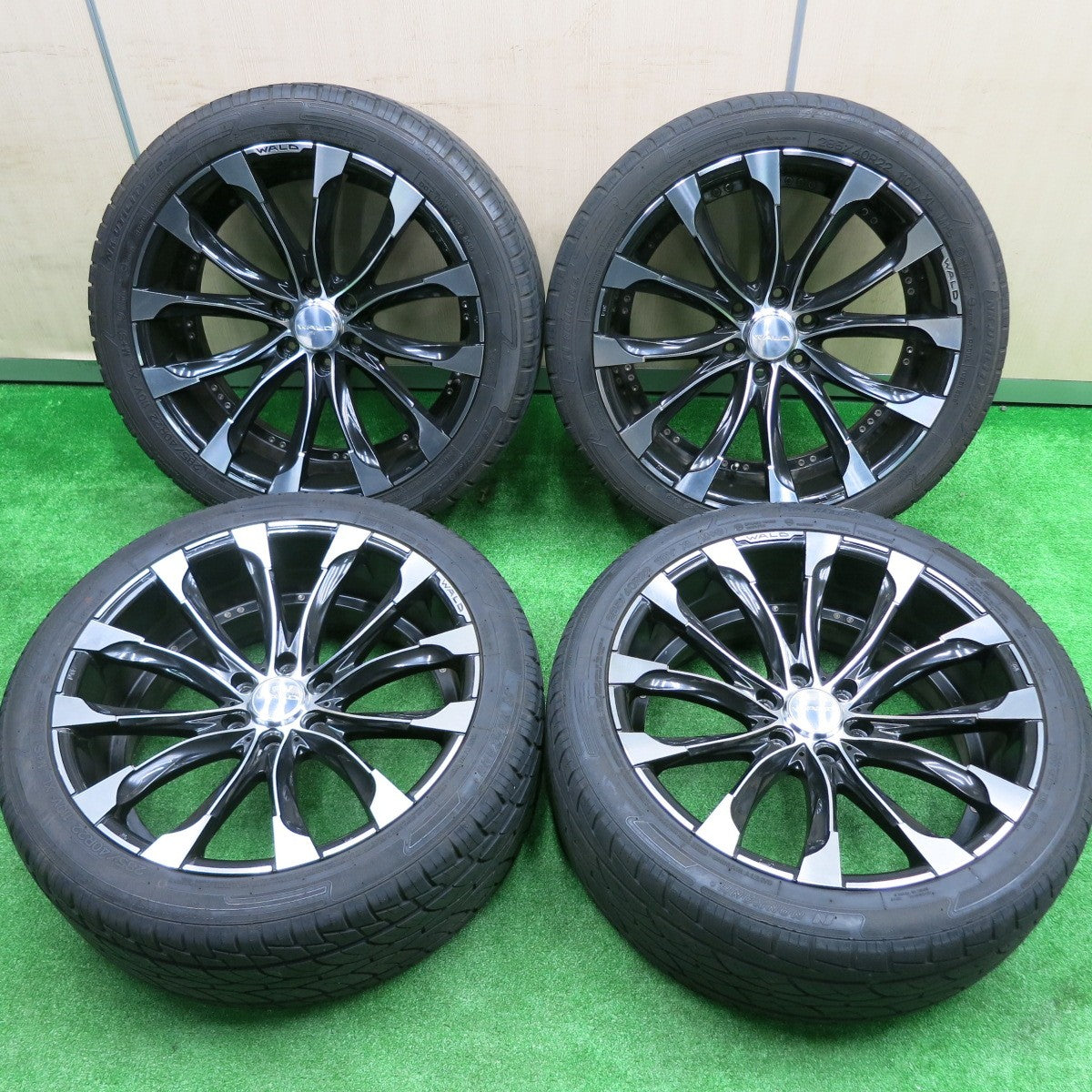 送料無料] バリ溝！9分☆WALD ジャレット 285/40R22 ヴァルド