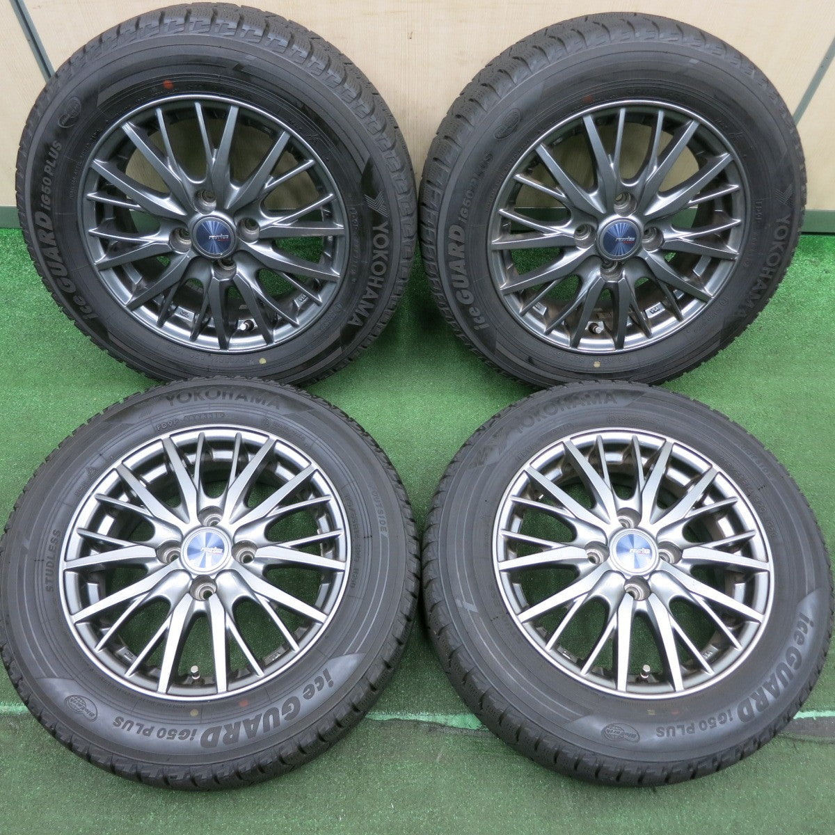 *送料無料* バリ溝！9.5分★スタッドレス 175/65R14 ヨコハマ アイスガード iG50 プラス ravrion RM01 ラブリオン  PCD100/4H★4051307HAス