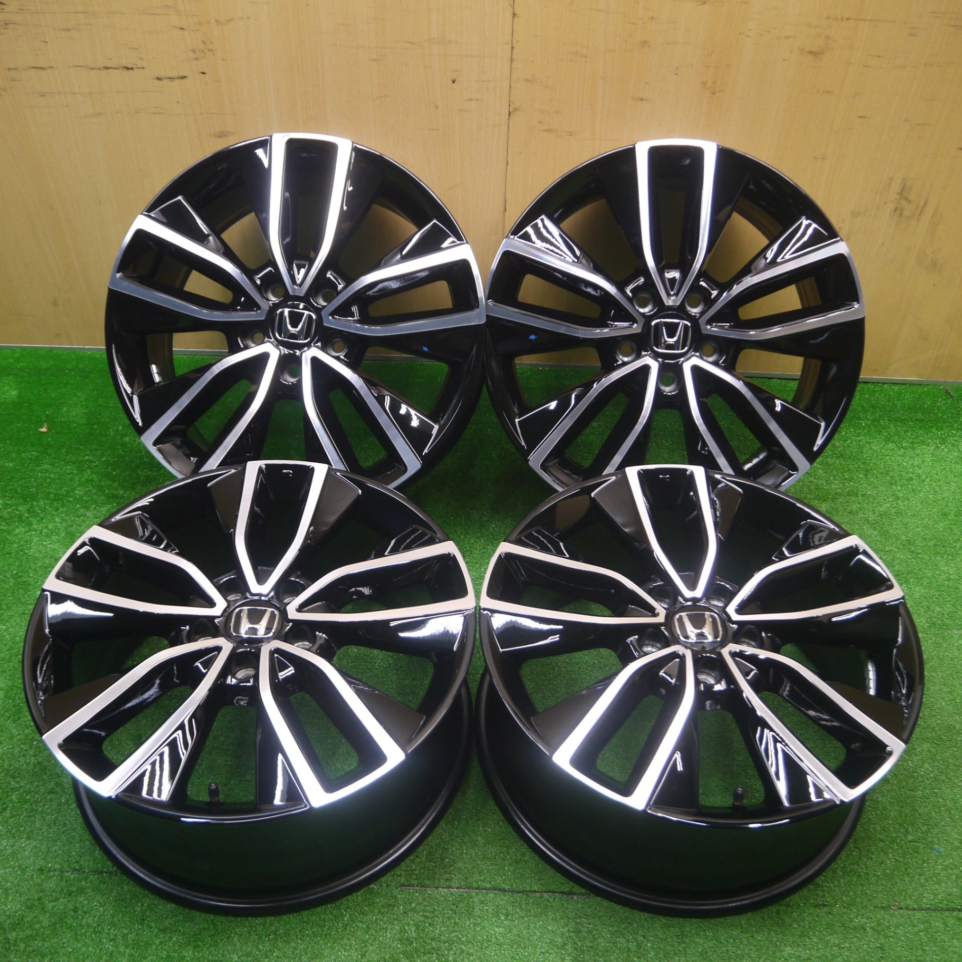 *送料無料* 新車外し★ホンダ RV5 ヴェゼル 純正 ホイール 18インチ 18×7.5J PCD114.3/5H★4090302Hホ