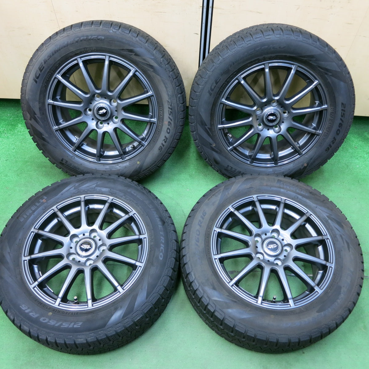 送料無料] バリ溝！キレイ！8.5分☆スタッドレス 215/60R16 ピレリ アイスアシンメトリコ TEAD テッド 16インチ PCD |  名古屋/岐阜の中古カー用品・工具の買取/販売ならガレージゲット