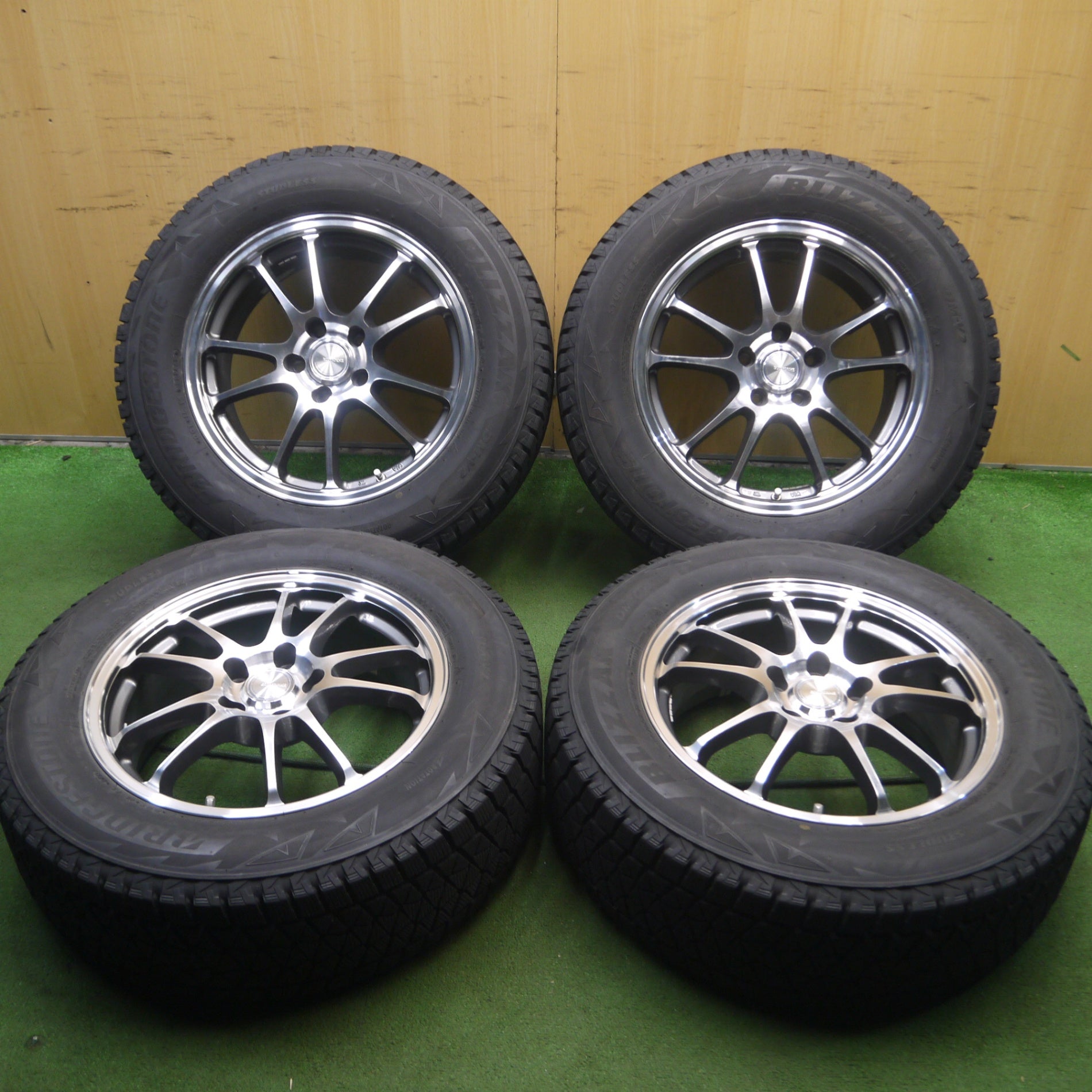 送料無料* バリ溝！キレイ！9分☆スタッドレス 225/65R17 ブリヂストン ...