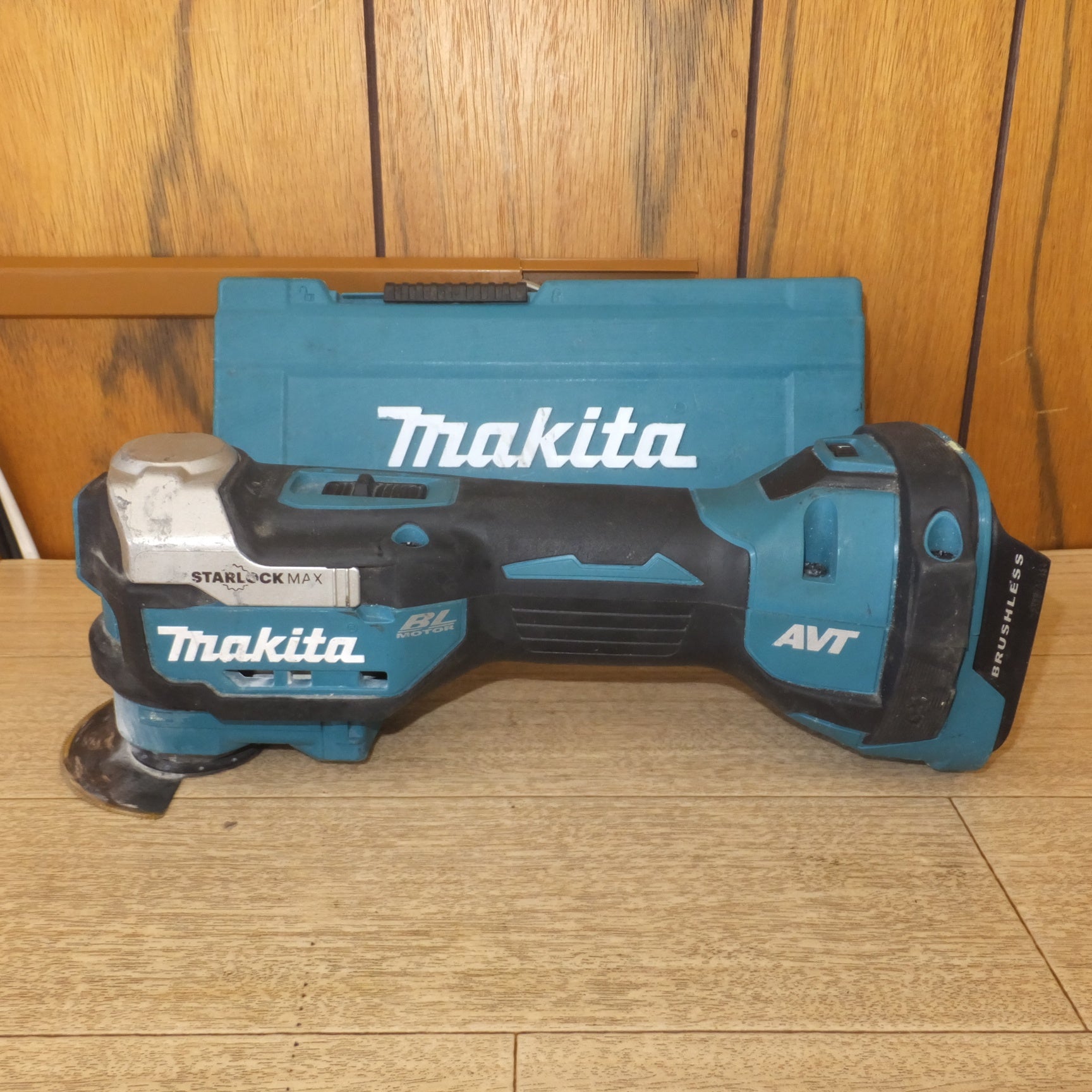 [送料無料] ★マキタ makita 充電式マルチツール TM52D 18V　本体 付属品 のみ　バッテリ なし★