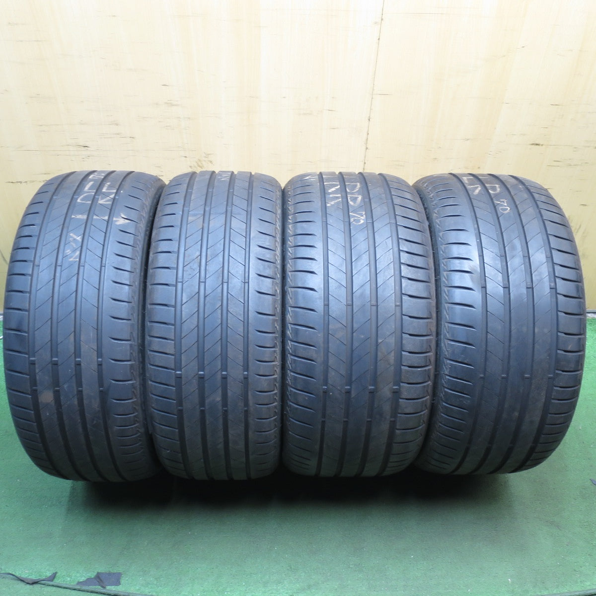 *送料無料* バリ溝！21年！9.5分★255/40R20 285/35R20 ブリヂストン トランザ T005 MO-S タイヤ 20インチ ベンツ  W223 Sクラス等★4060803クノタ