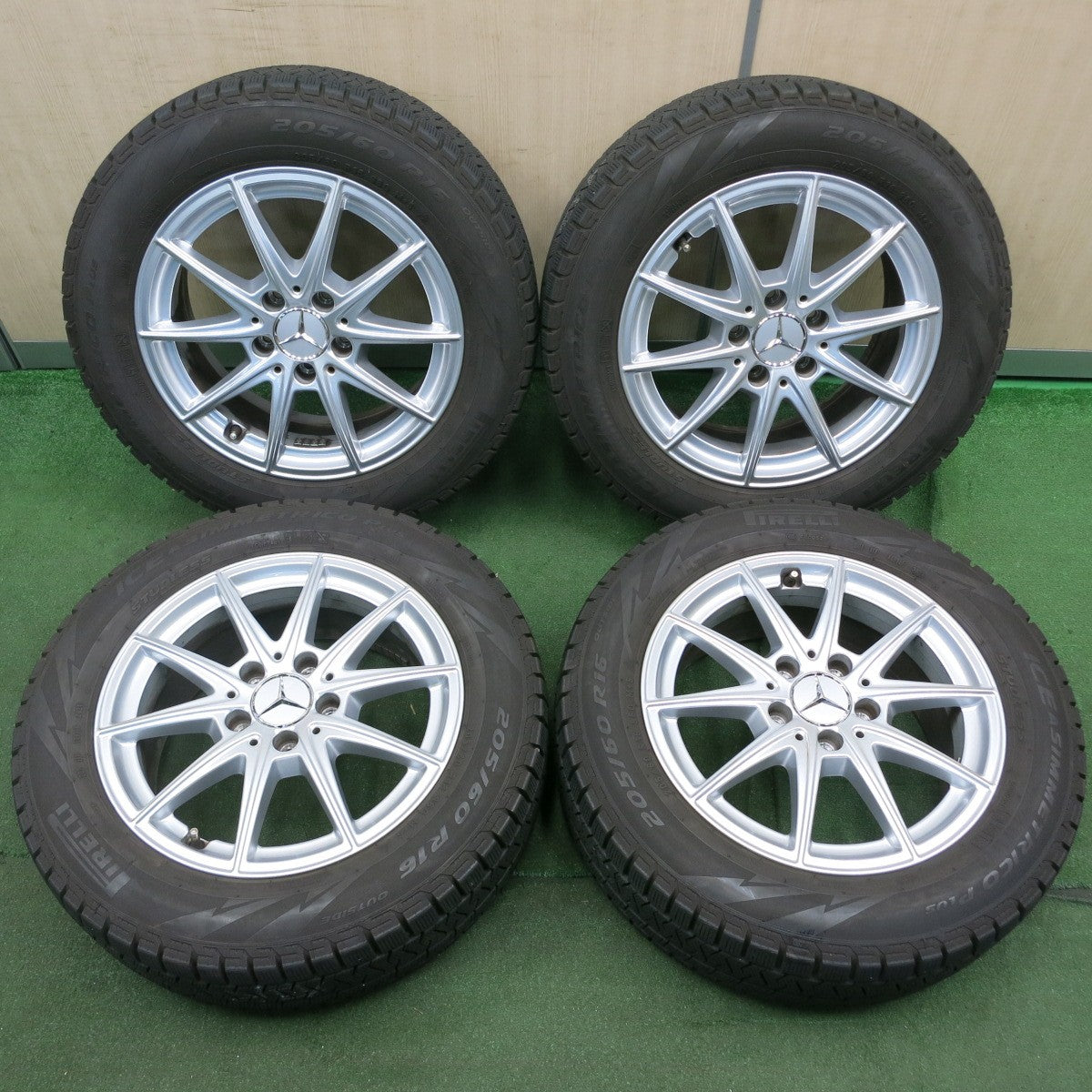 *送料無料* バリ溝！21年！キレイ！9.5分★ベンツ Aクラス W177 純正 205/60R16 スタッドレス ピレリ アイスアシンメトリコ  プラス PCD112/5H★4063001NJス