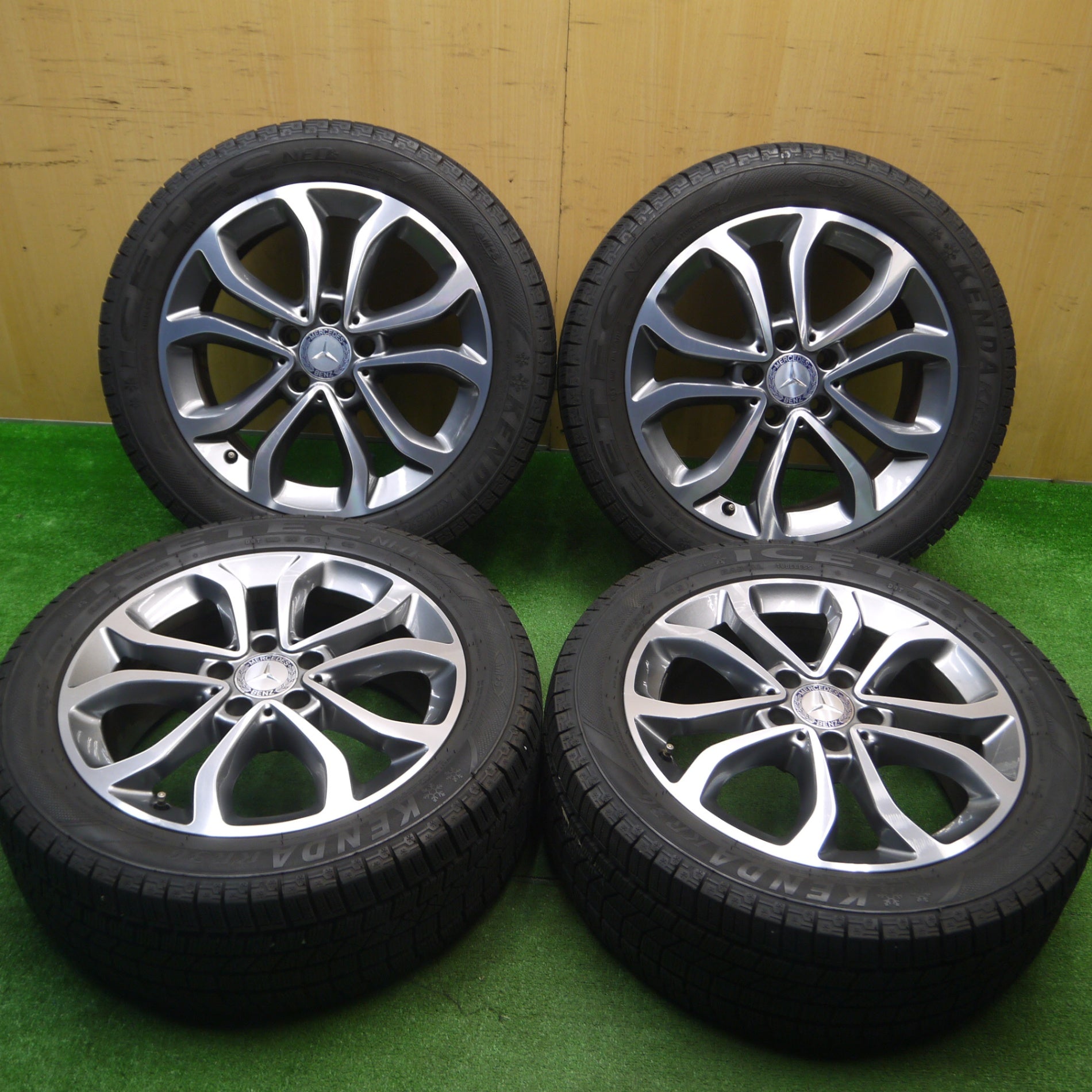 [送料無料] バリ溝！21年！キレイ！9.5分★ベンツ W205 Cクラス 純正 225/50R17 スタッドレス ケンダ KR36 アイステック  ネオ 17インチ PCD112/5H★4121808Hス