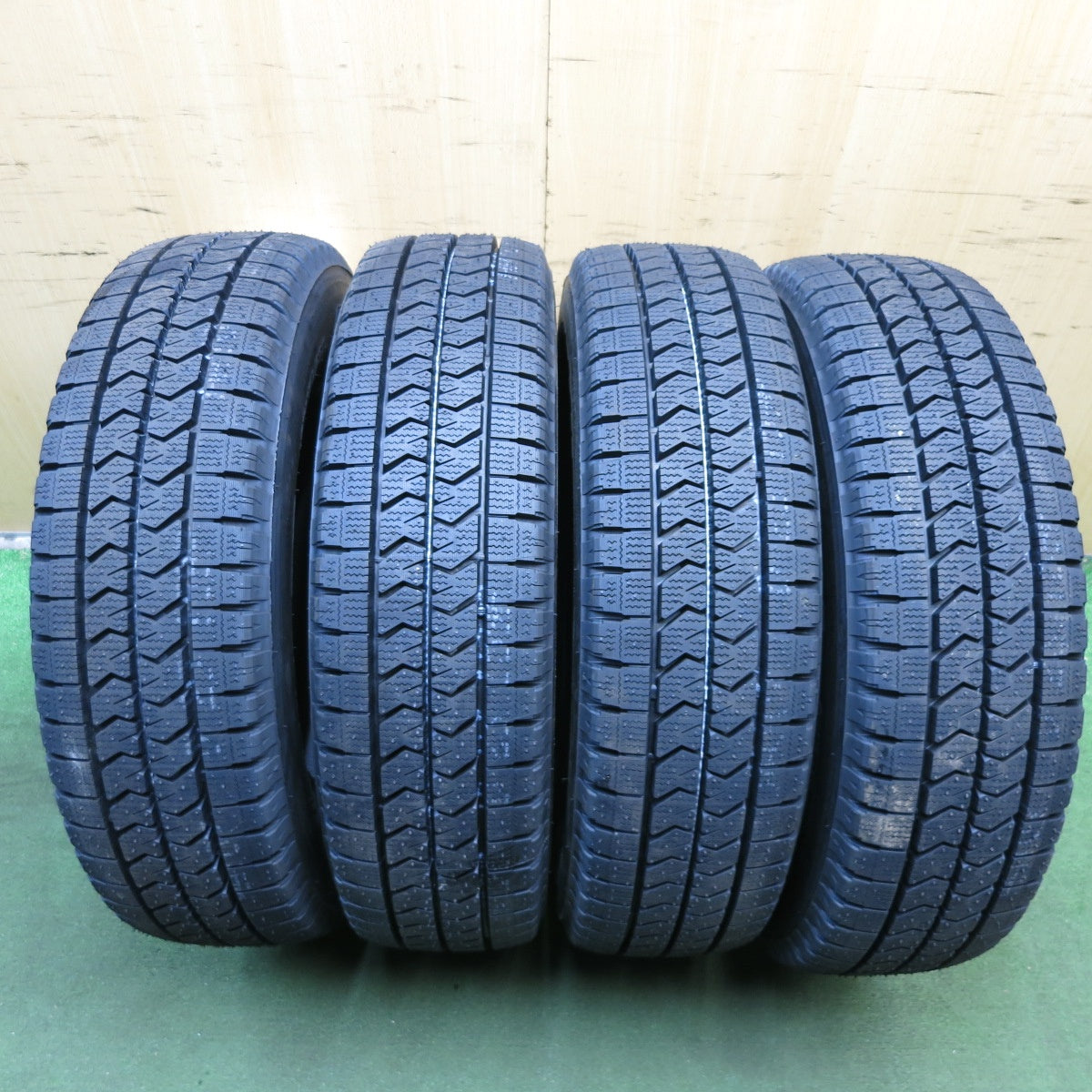 ミックス］トーヨー 205/75R16 113/111N デルベックス M634 ◇ TOYO 205/75-16 ◇ 4本セット 55200円  送料税込み ライトトラック ダンプ｜タイヤ