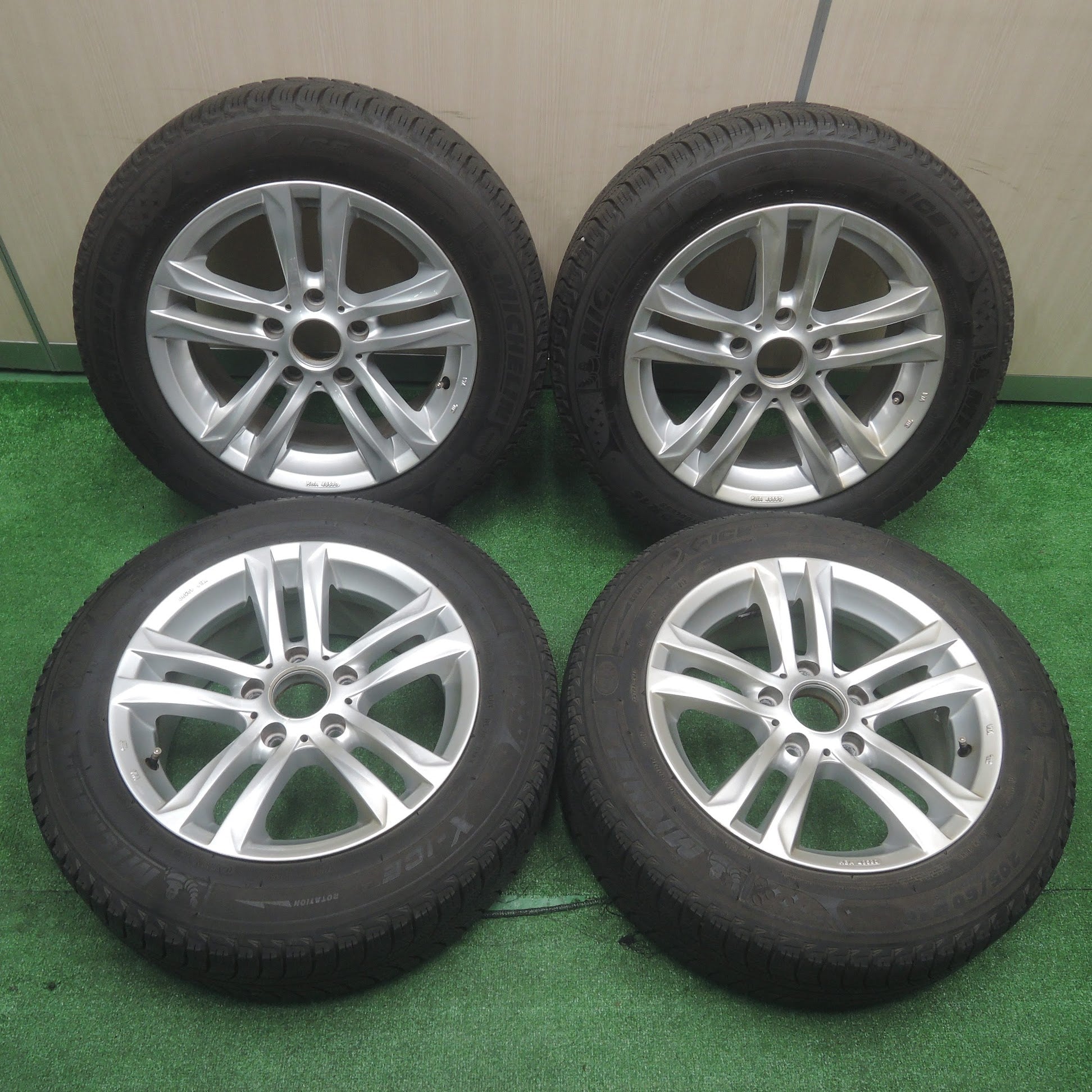 送料無料]バリ溝！9分☆BMW 等 205/60R16 スタッドレス MAK ミシュラン X-ICE XI3 16インチ PCD120/5 |  名古屋/岐阜の中古カー用品・工具の買取/販売ならガレージゲット