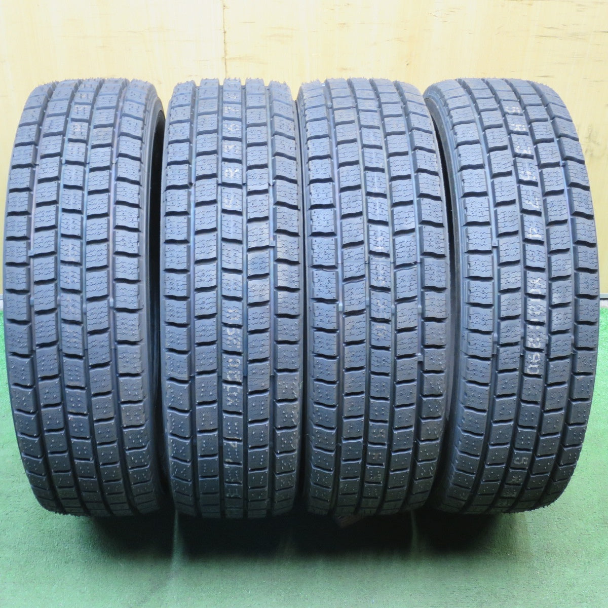 *送料無料* 未使用！22年★スタッドレス 185/65R15 ヨコハマ アイスガード for TAXI 15インチ タクシー  タイヤ★4031002KKスタ