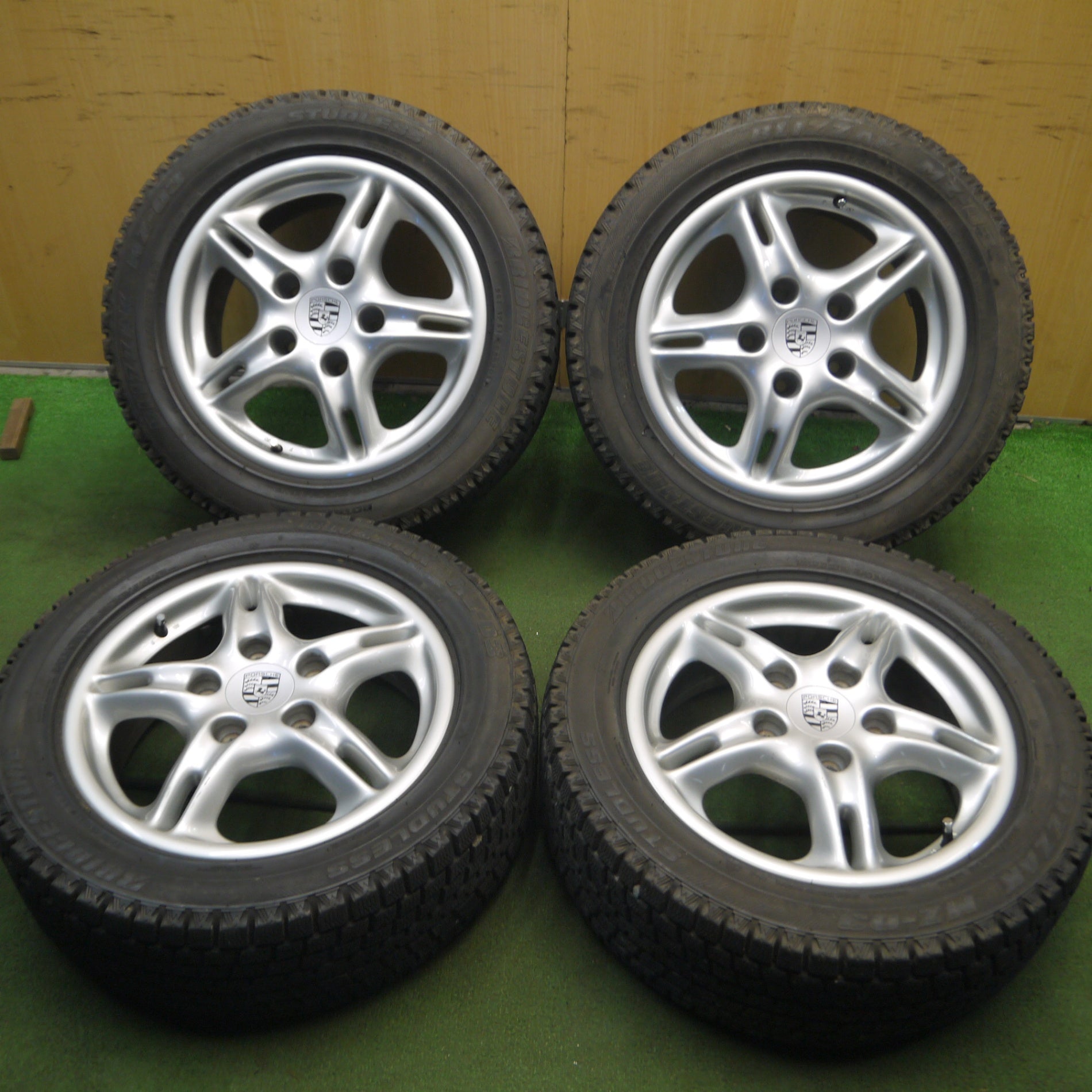 *送料無料* バリ溝！キレイ！8.5分★ポルシェ ボクスター 986 純正 205/55R16 225/50R16 スタッドレス ブリヂストン  ブリザック MZ-03 16インチ PCD130/5H★4021310Hス