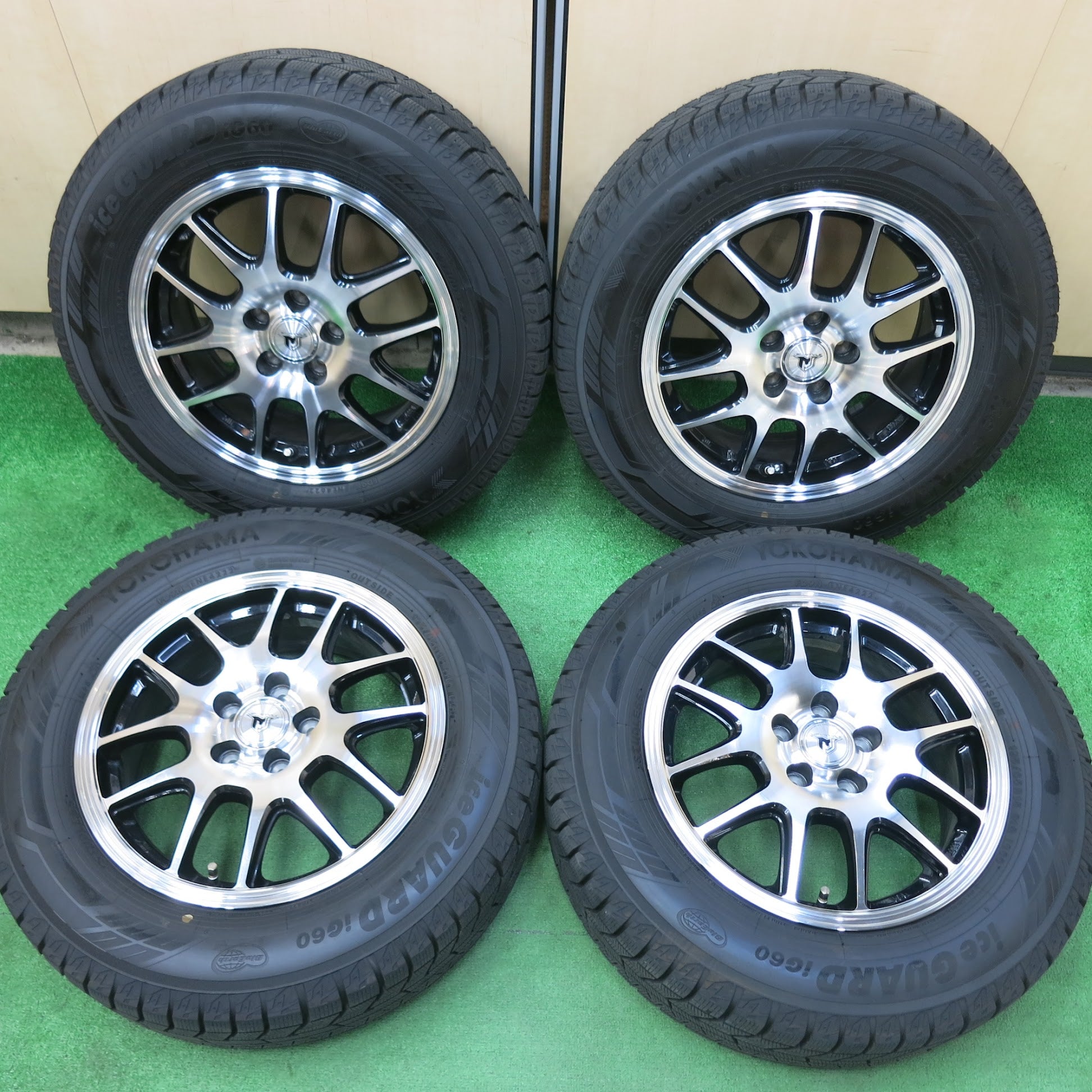 送料無料]超バリ溝！22年！綺麗！ほぼ10分☆プリウス 等 195/65R15 スタッドレス ヨコハマ アイスガード iG60 JP-ST |  名古屋/岐阜の中古カー用品・工具の買取/販売ならガレージゲット