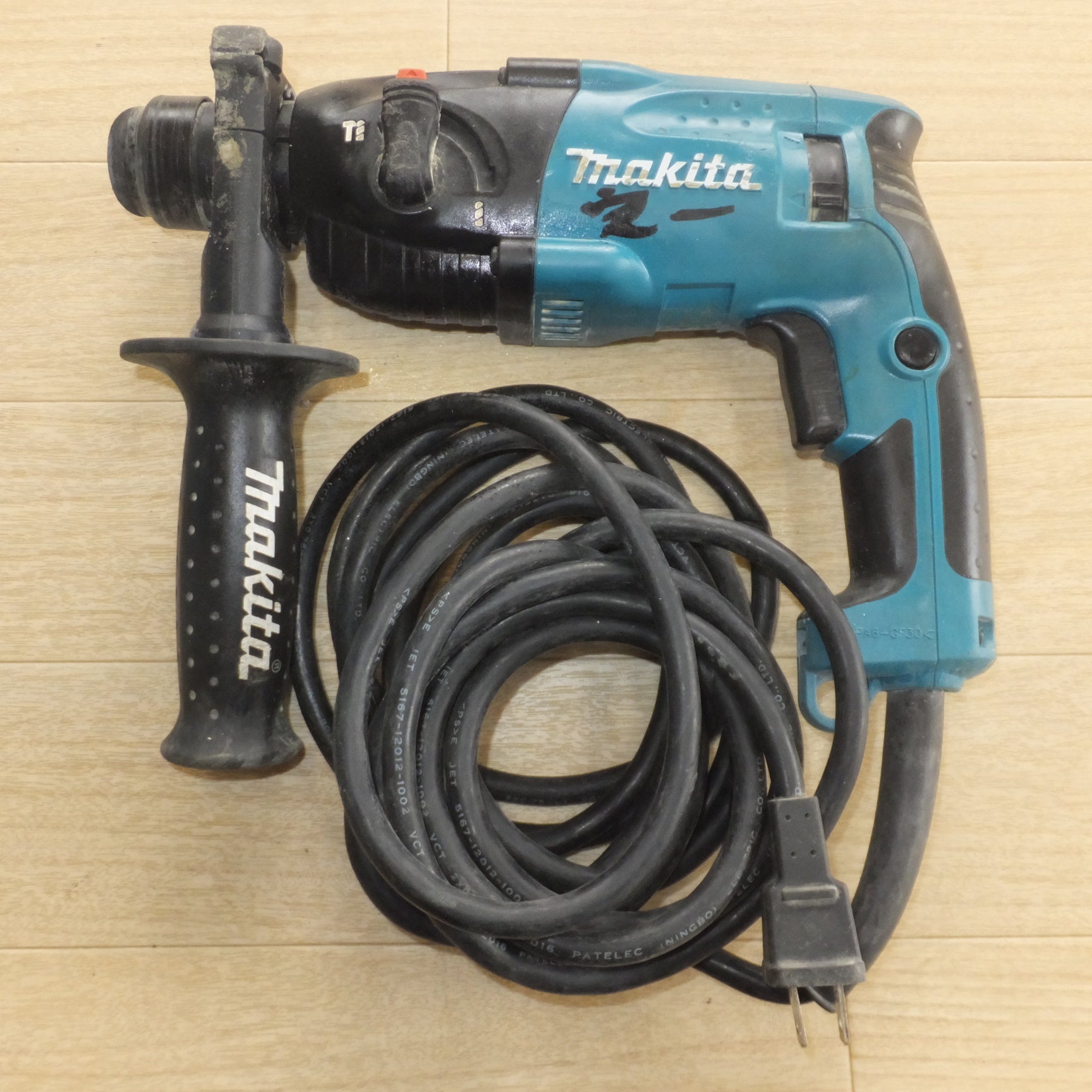 [送料無料] ★マキタ makita 18mm ハンマドリル HR1830F　100V 4.6A 50-60Hz 440W★