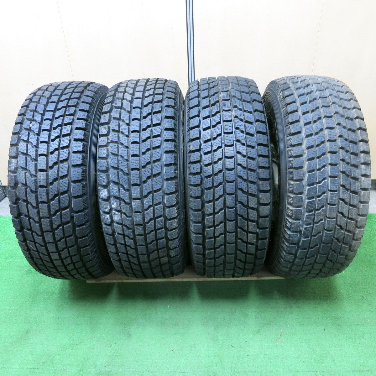 *送料無料* バリ溝！9.5分★トヨタ ランクル 80 純正 315/75R16 スタッドレス ヨコハマ ジオランダー i/T G072 16インチ  PCD139.7/6H★4062501ナス