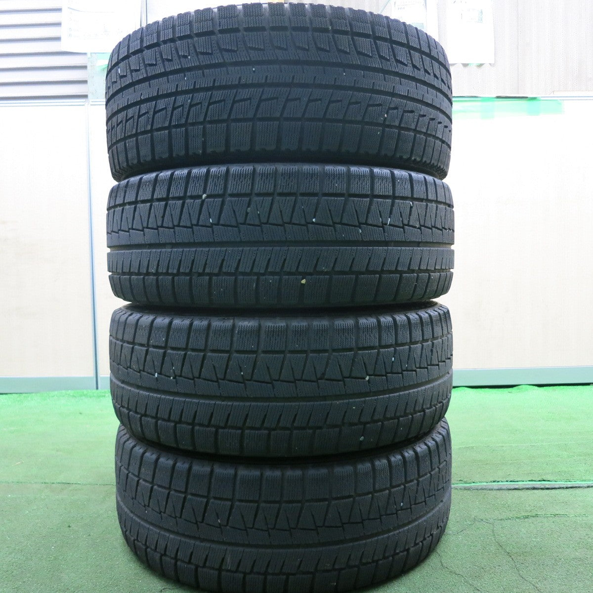 *送料無料* バリ溝！8.5分★ワーゲン等 ATS 225/45R17 スタッドレス ブリヂストン ブリザック REVO GZ RFT 17インチ PCD112/5H★4052302HAス