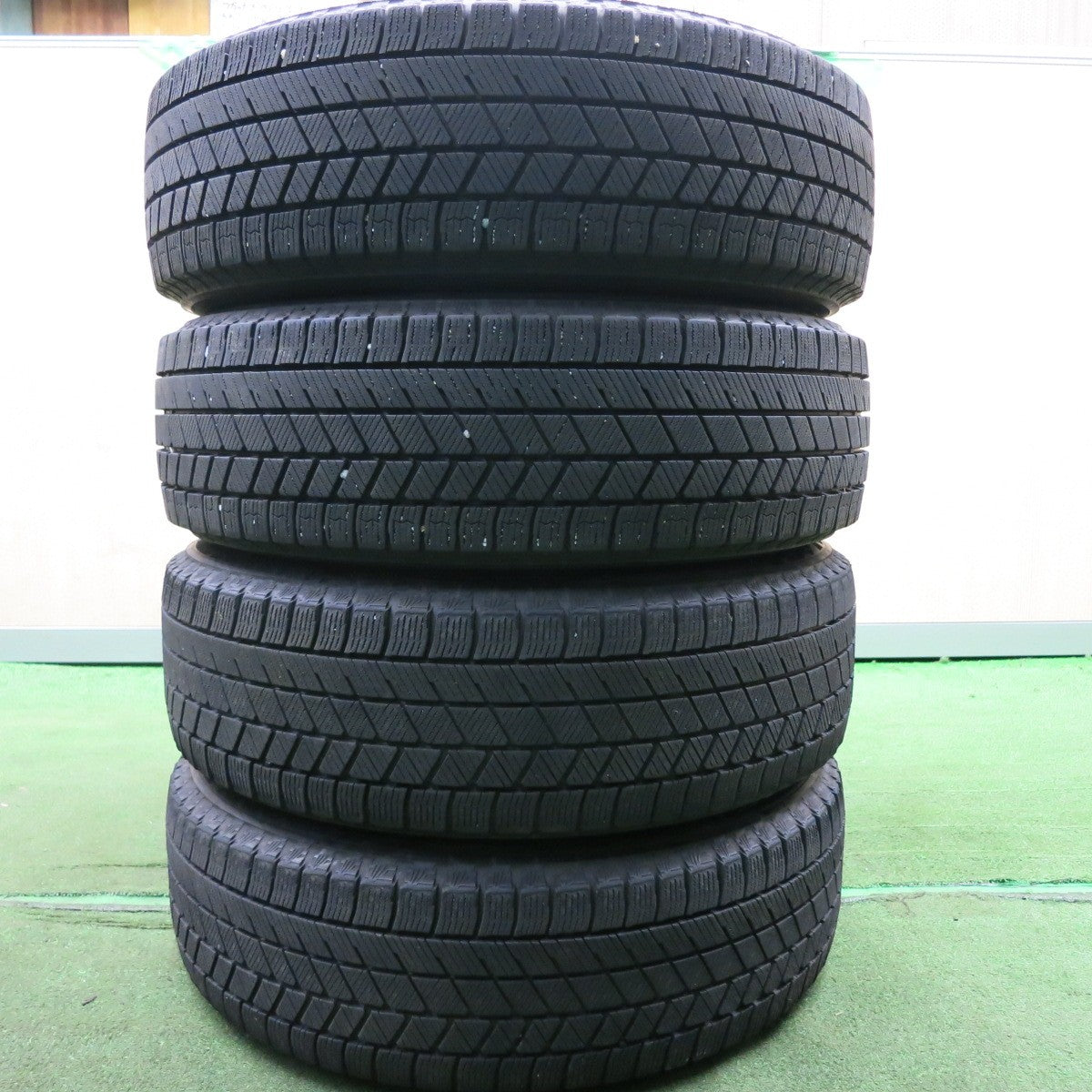 *送料無料* バリ溝！21年！9分★スタッドレス 175/65R15 ブリヂストン ブリザック VRX3 SIBILLA NEXT IR-Z シビラ 15インチ PCD100/4H★4050804HAス