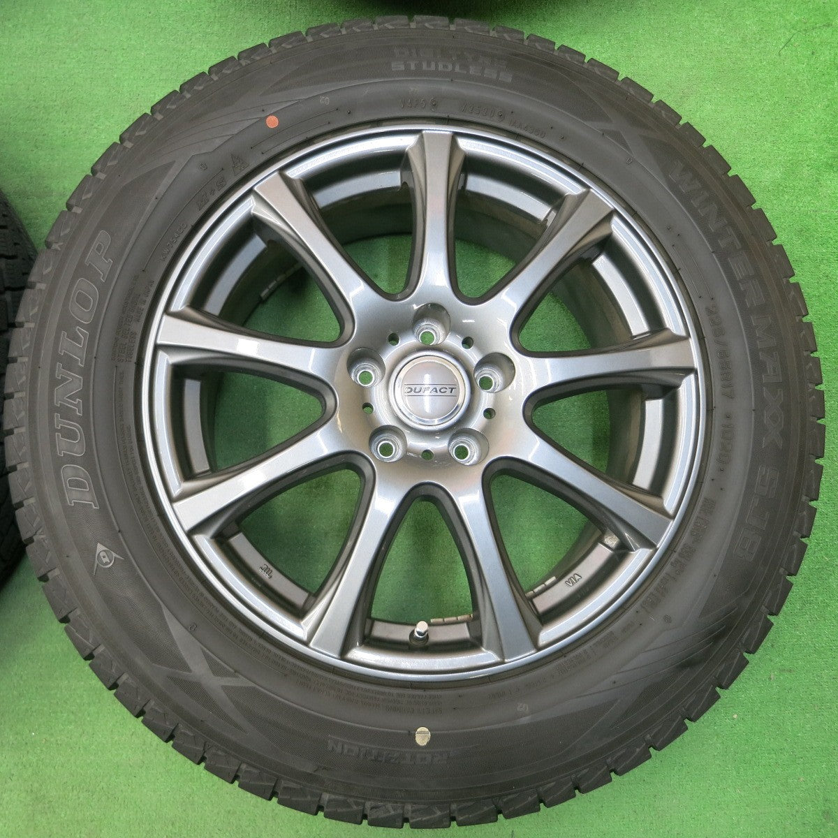 *送料無料* バリ溝！20年！キレイ！9.5分★スタッドレス 225/65R17 ダンロップ ウインターマックス SJ8 DUFACT デュファクト 17インチ PCD114.3/5H★4041007イス