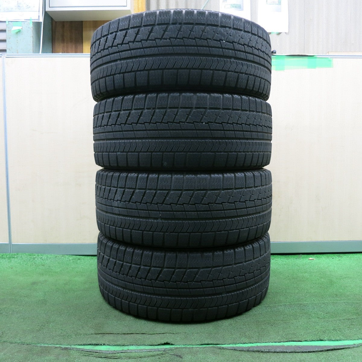 *送料無料* キレイ★レクサス等 Delmore 245/50R19 スタッドレス ブリヂストン ブリザック RFT デルモア 19インチ PCD120/5H★4042801NJス