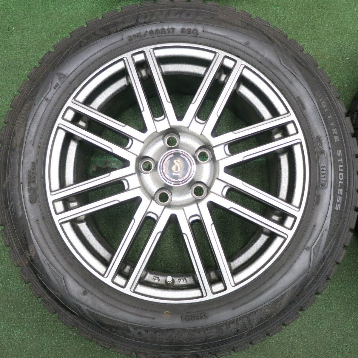 *送料無料* バリ溝！キレイ！9.5分★スタッドレス 215/60R17 ダンロップ ウインターマックス WM01 Tiradoδ ティラード 17インチ PCD114.3/5H★4052201HAス